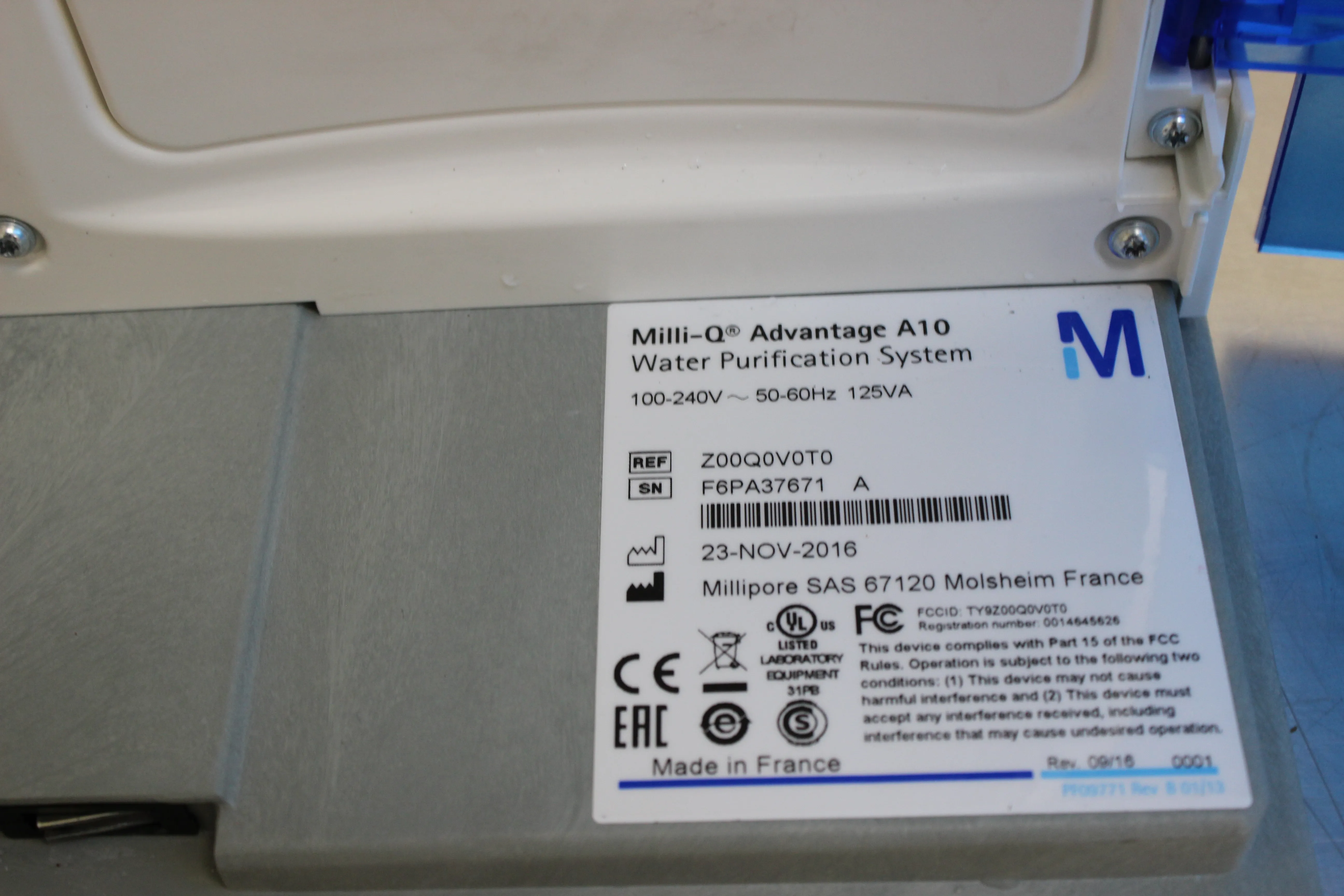 Millipore Milli-Q Advantage A10 Water Purification System