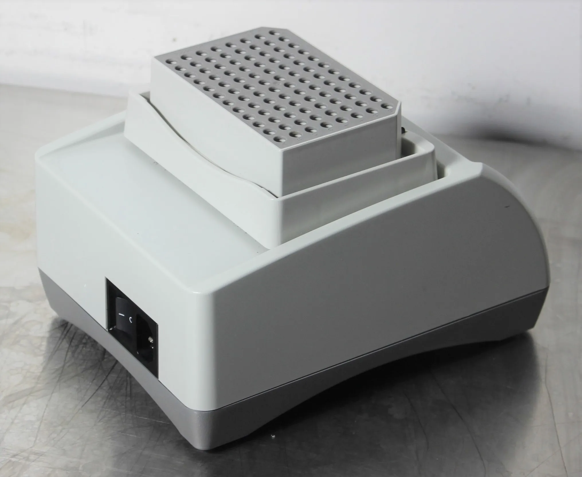 Eppendorf MixMate PCR 96 Microplate Shaker