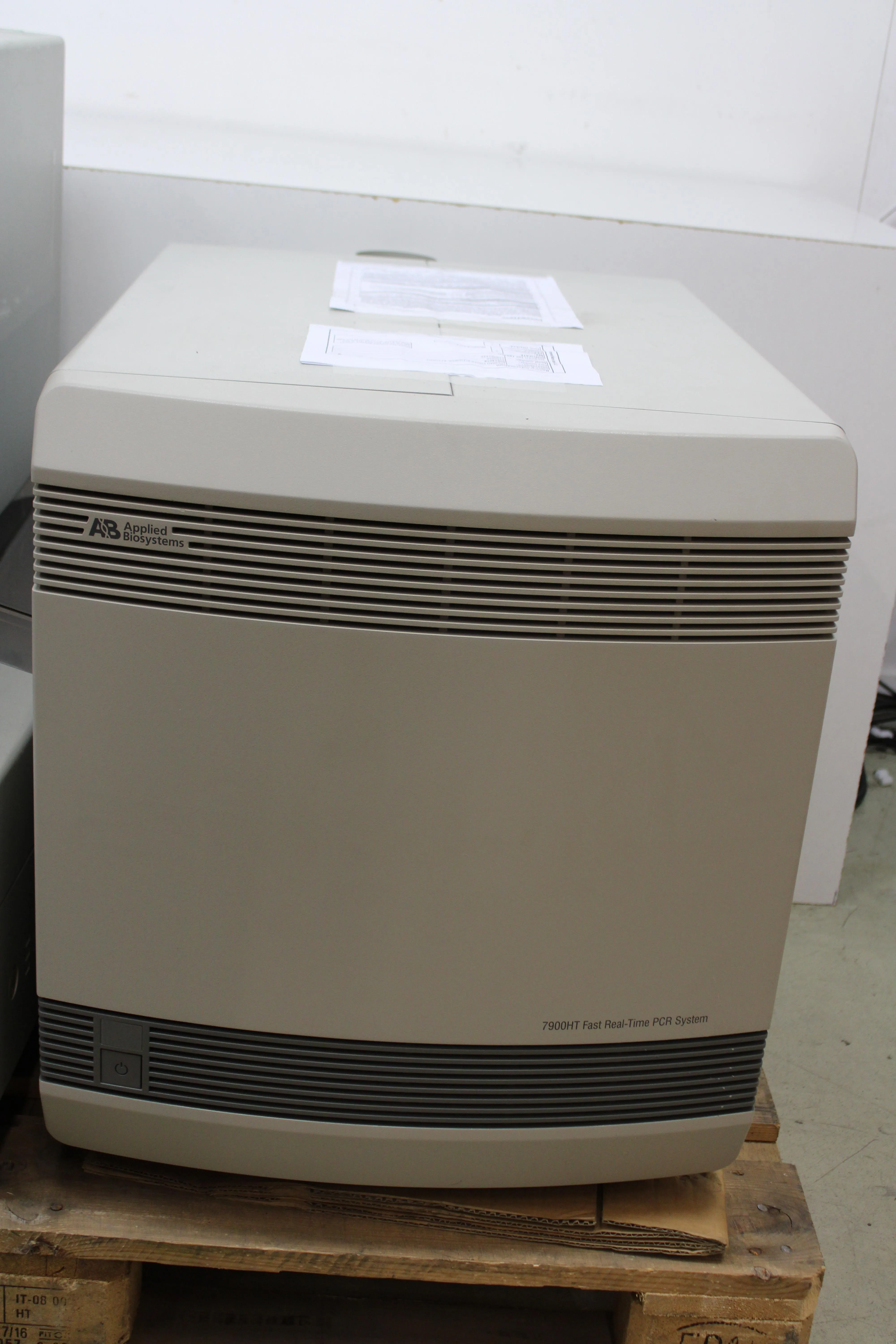 Applied Biosystems 7900HT Fast Real-Time PCR System 4330966