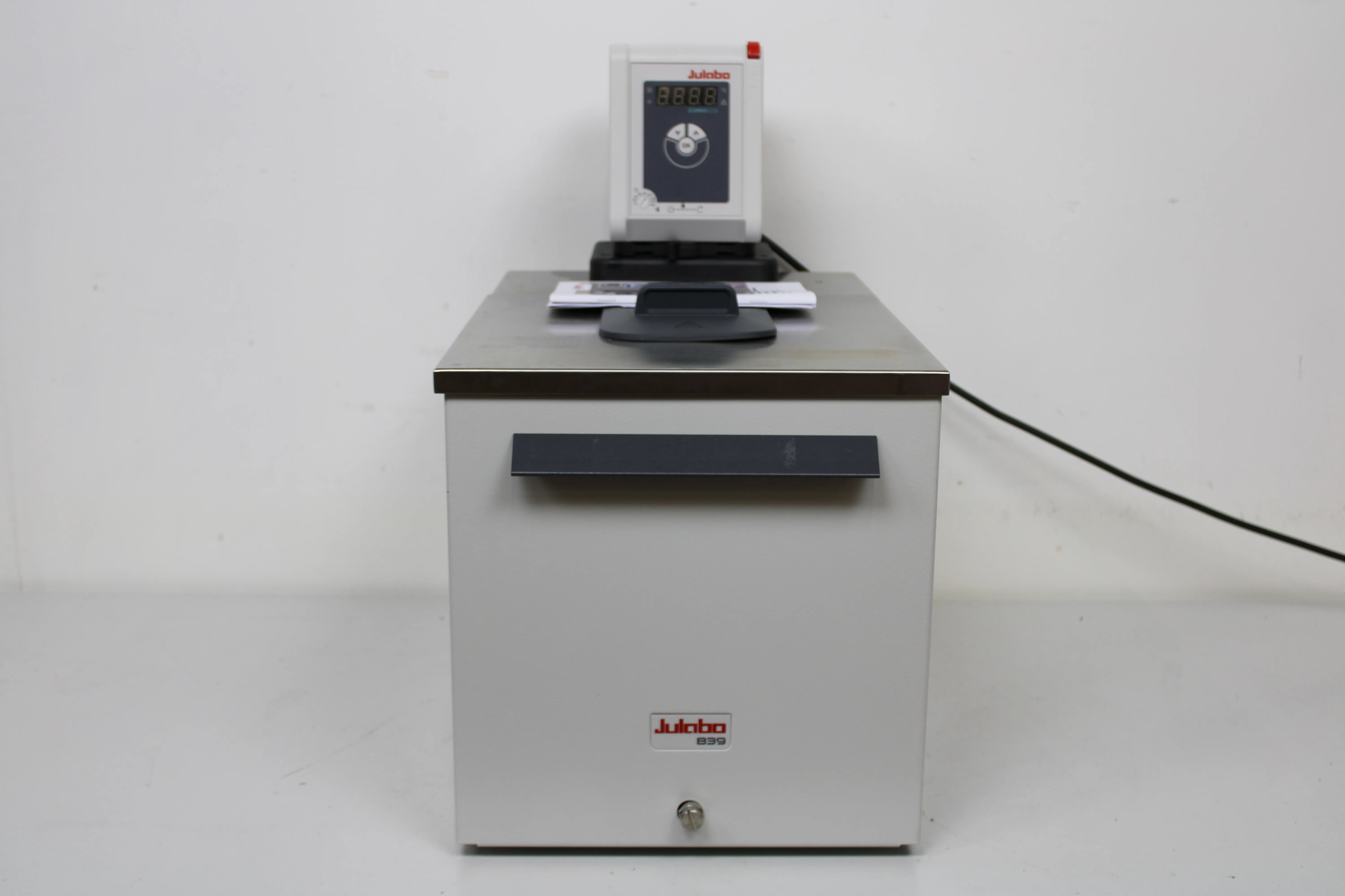 Julabo Heating Circulator CORIO CD-B39 - Laboratory Water Bath / Circulator