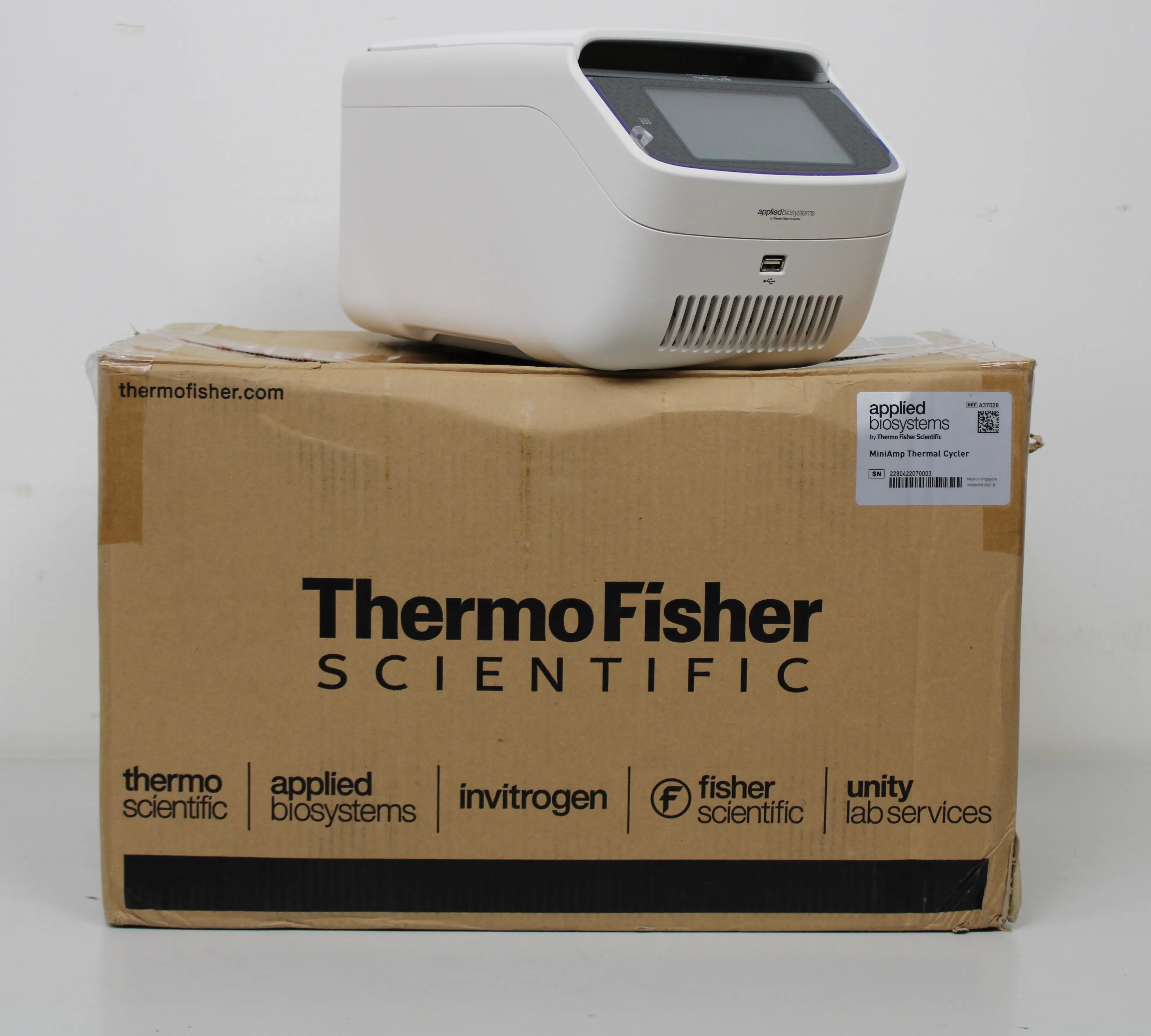 Applied Biosystems MiniAmp Thermal Cycler A37028