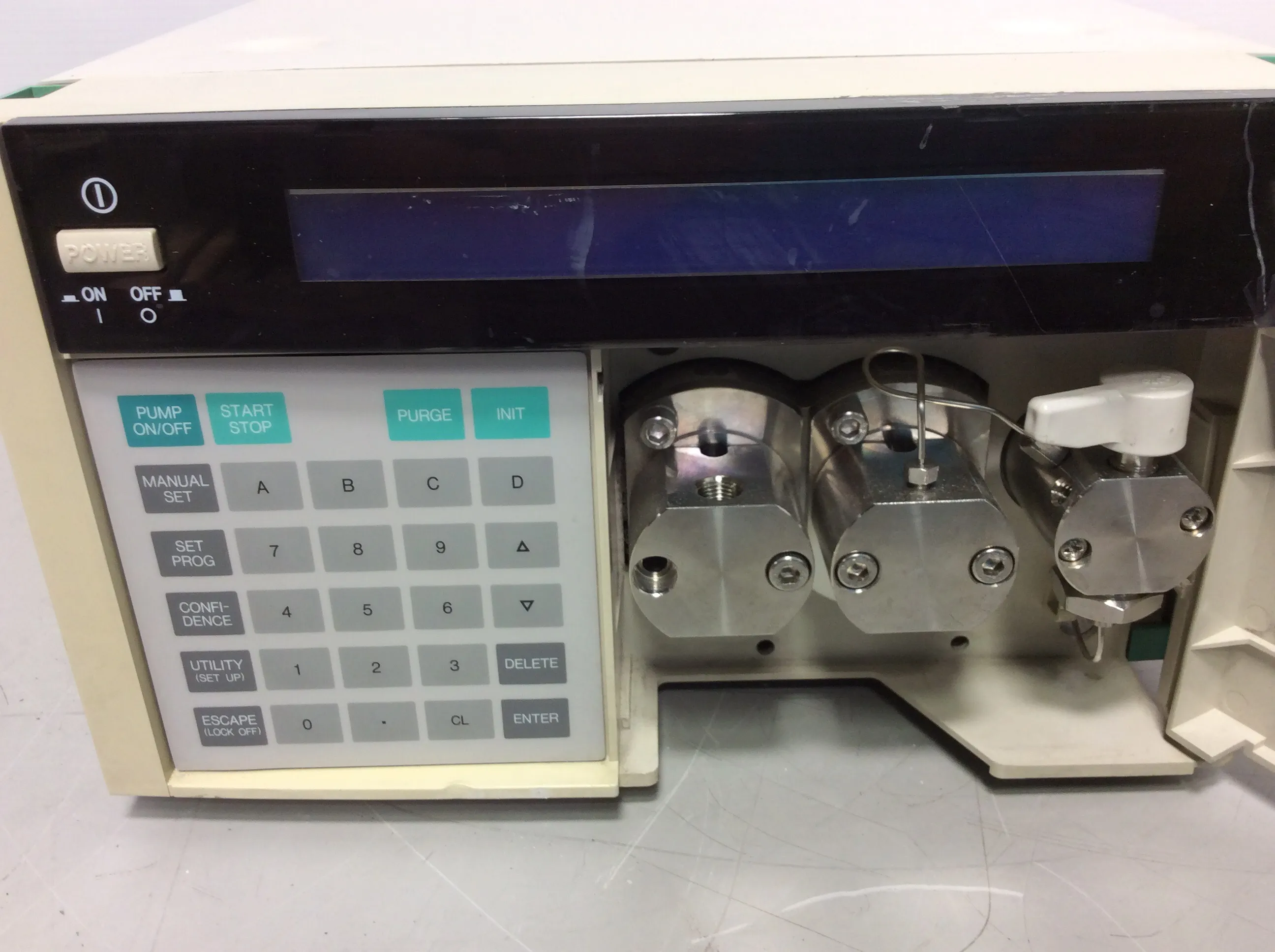 Transgenomic L-7100 Pump ABI Oligo - Laboratory Equipment