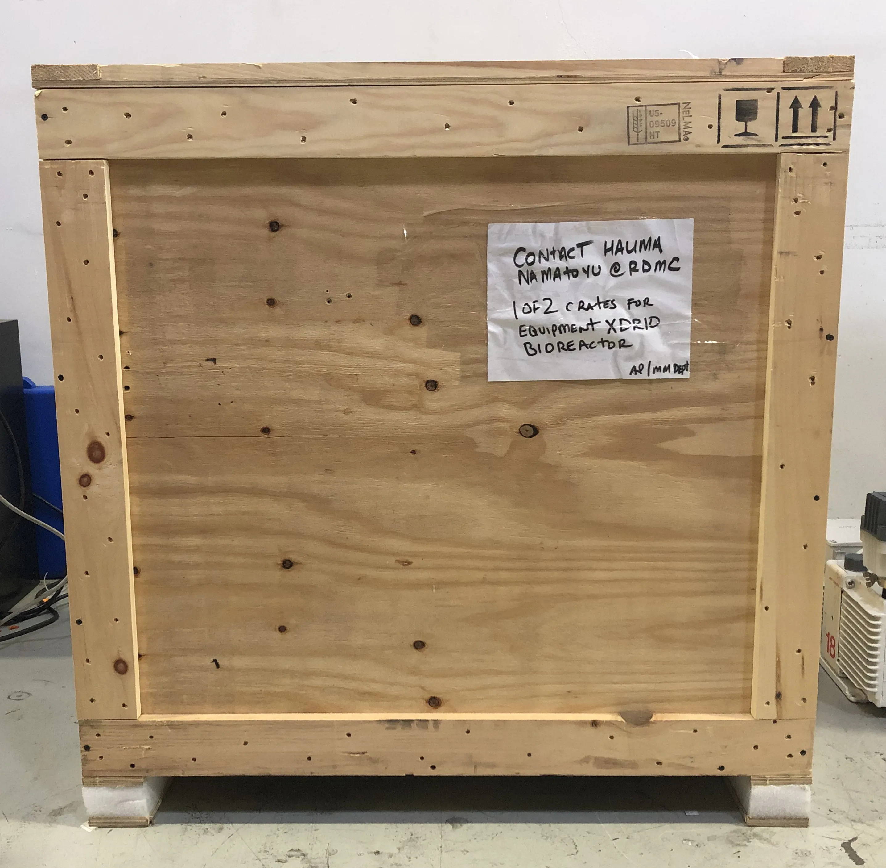 Empty Crate for XDR10 Bioreactor