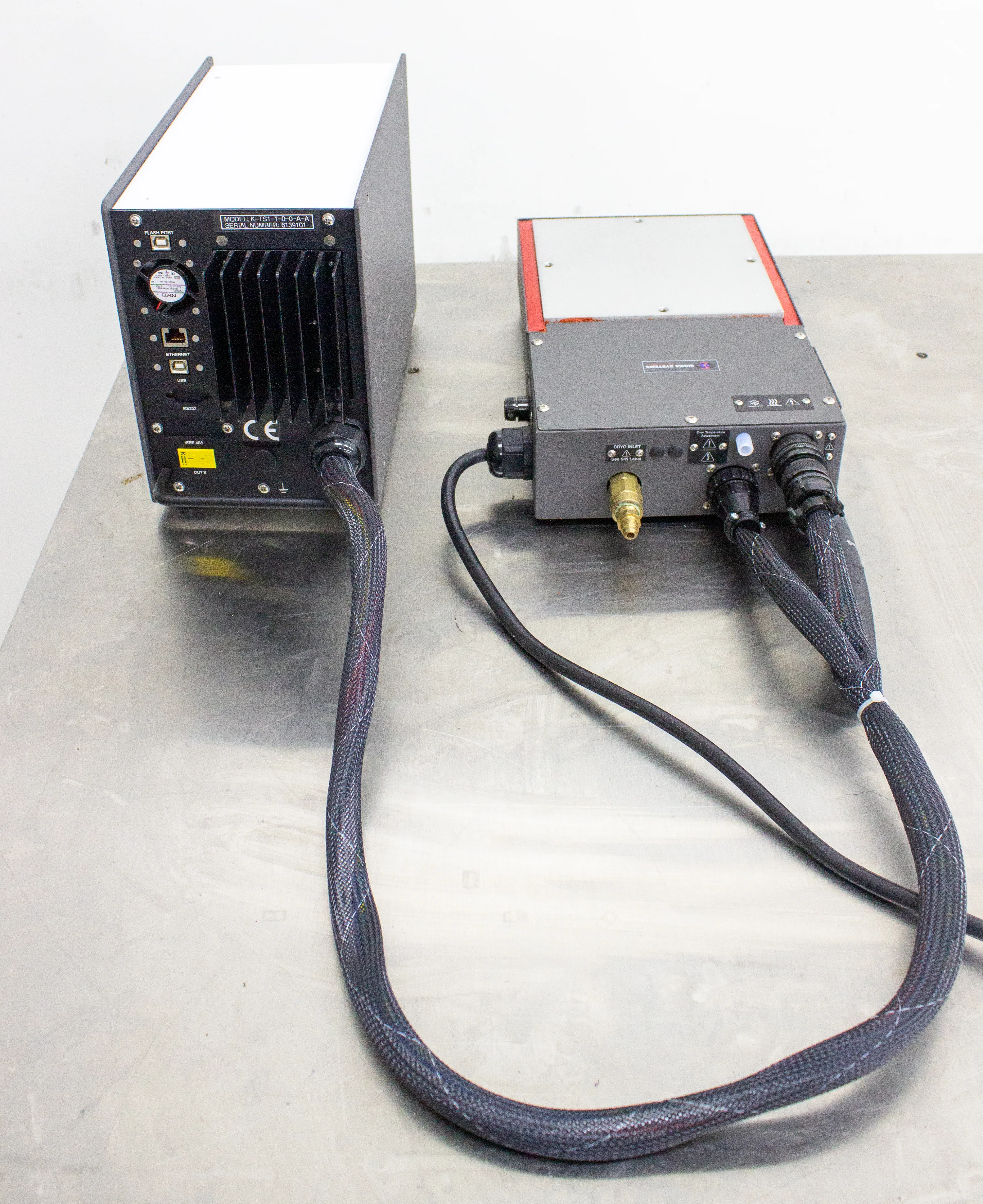 Sigma Systems TP294J Cryogenic Thermal Platform Plate & TS Series Temperature Controller