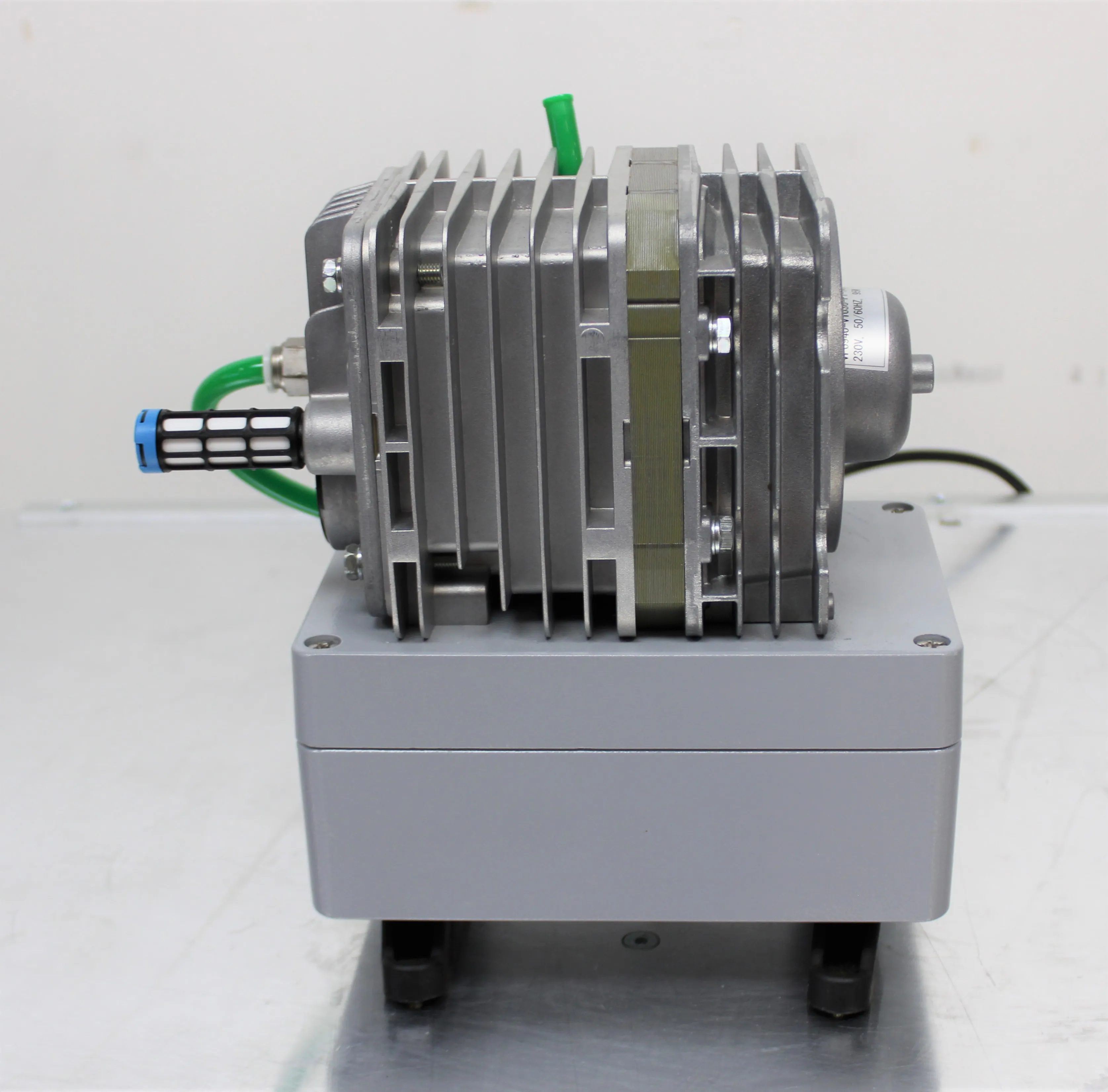 Nitto Kohki Vacuum Pump VP0940-V1036-P1-1411 230V 50/60Hz 95W Japan Quality EU-PLUG