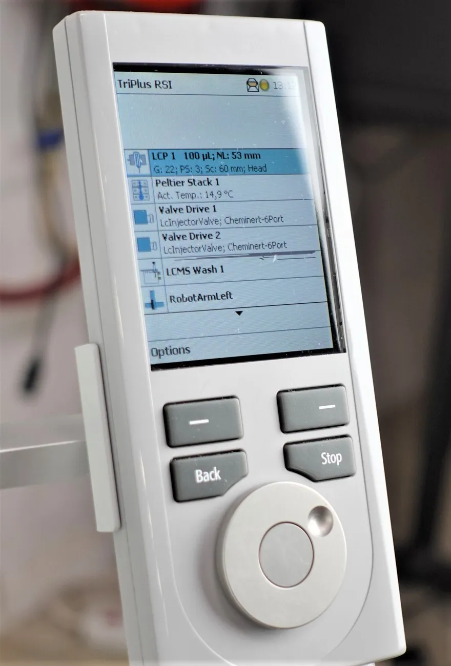 Thermo Scientific TriPlus RSI Autosampler for LC-MS Analysis