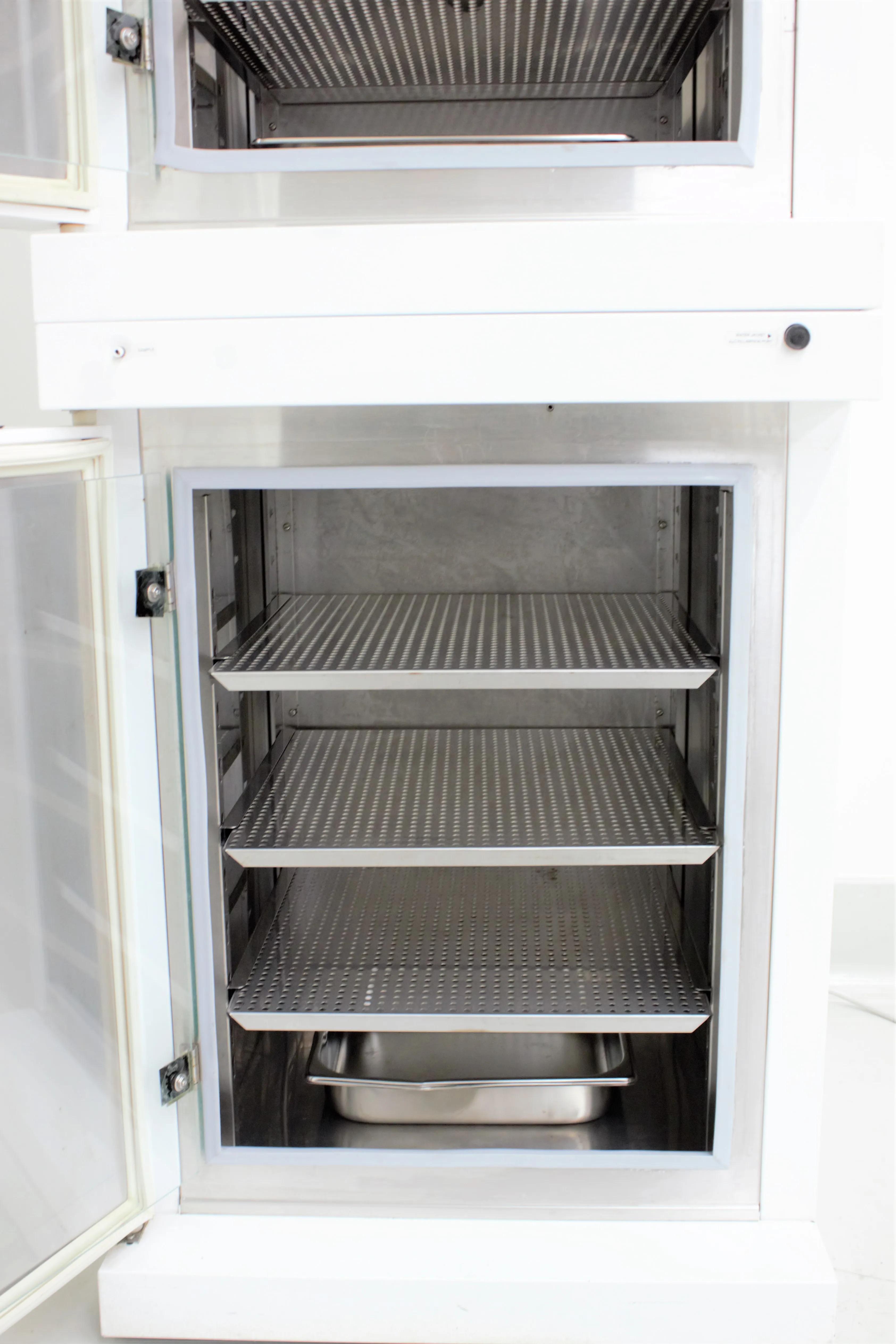 Napco Dual Chamber CO2 Incubator 5430