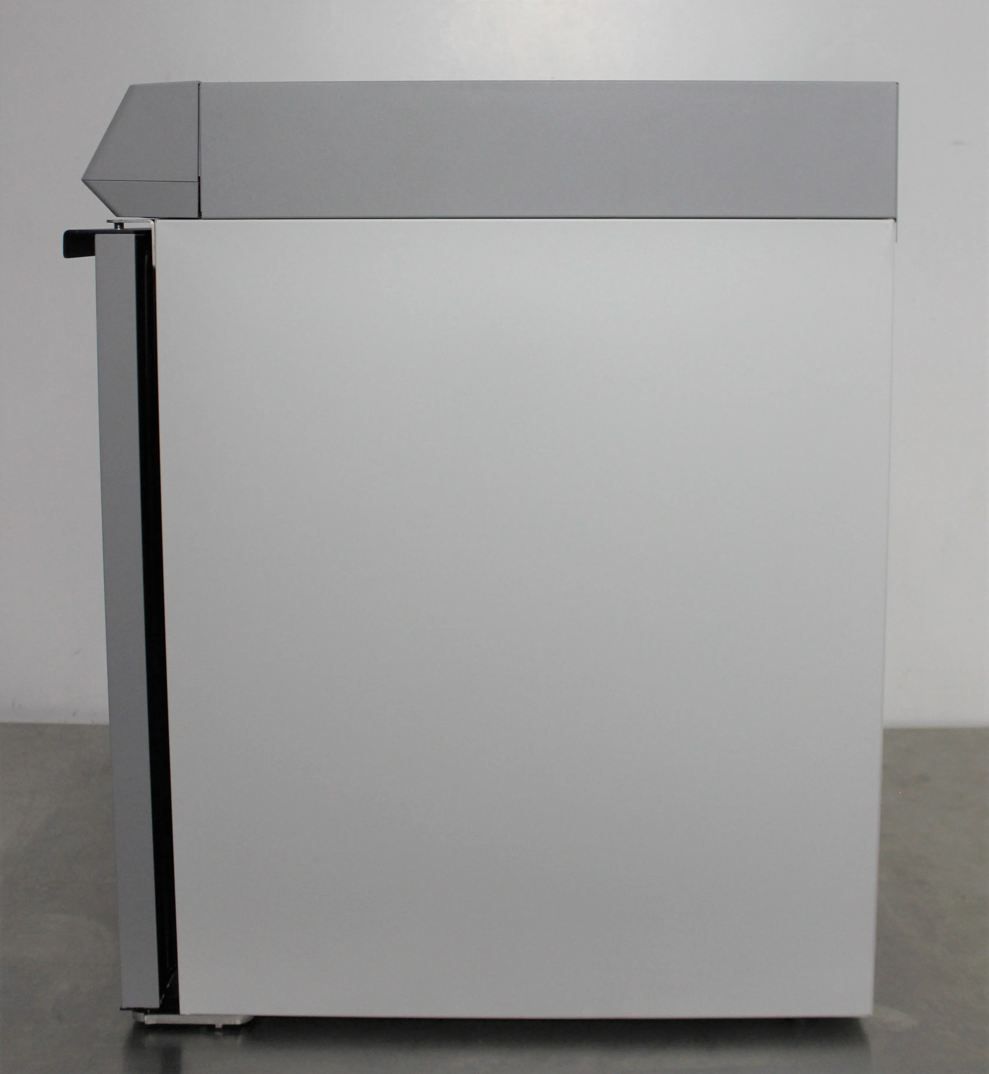 Thermo Scientific TSX Series Undercounter Lab Refrigerator