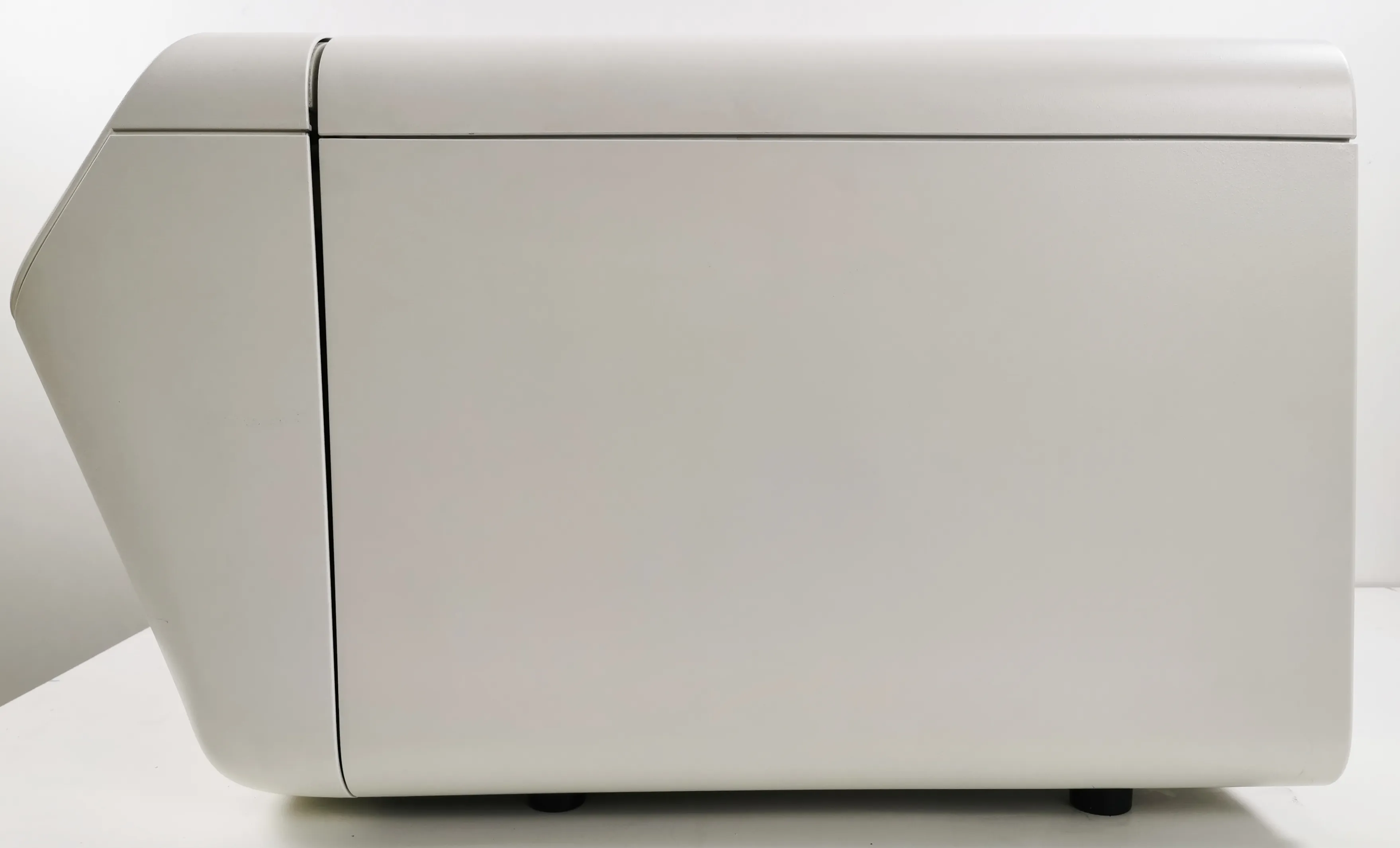 Thermo Fisher Ion Torrent S5 DNA Sequencer