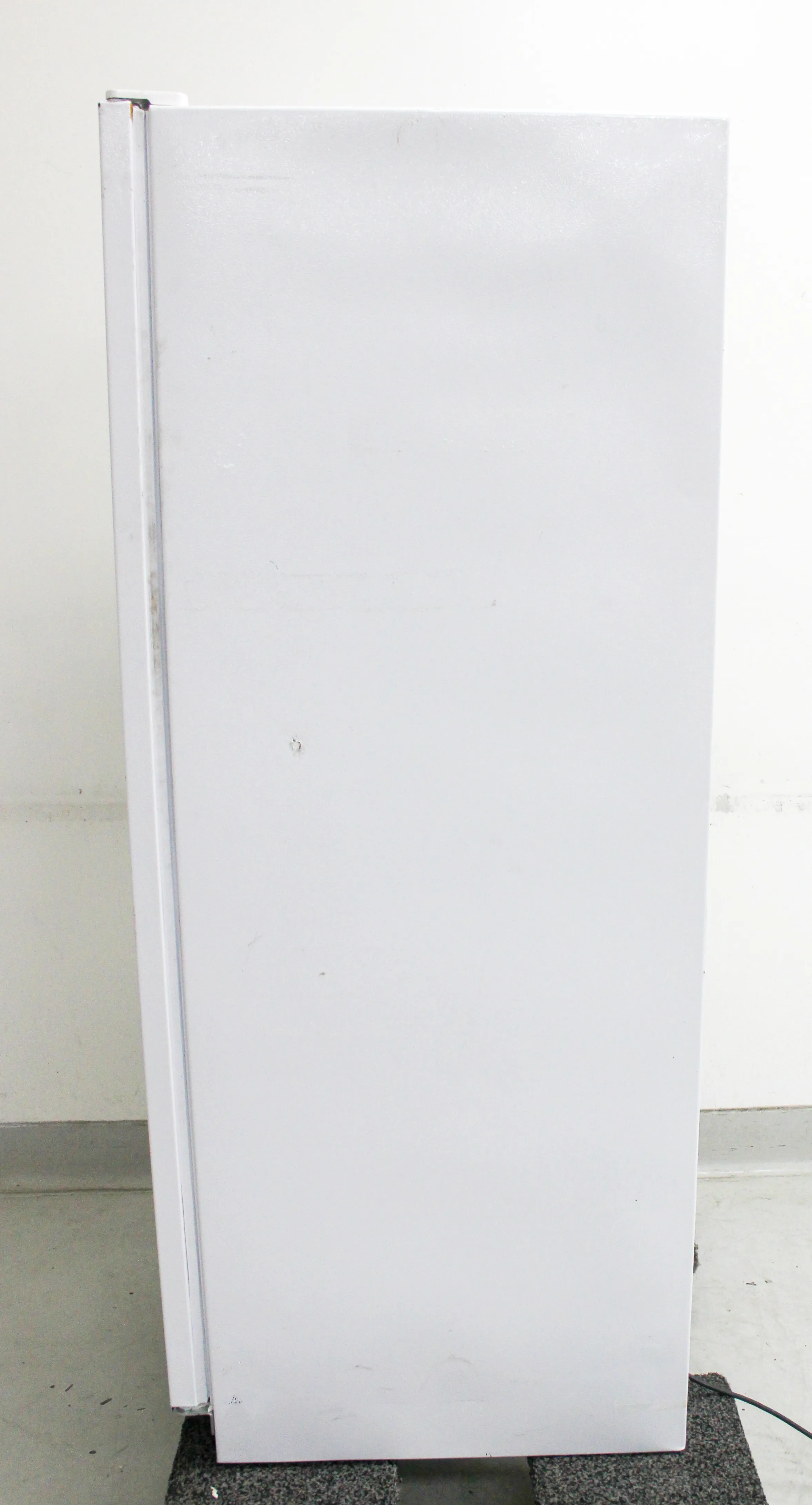 Kenmore Upright Commercial Freezer Model 253.21111104