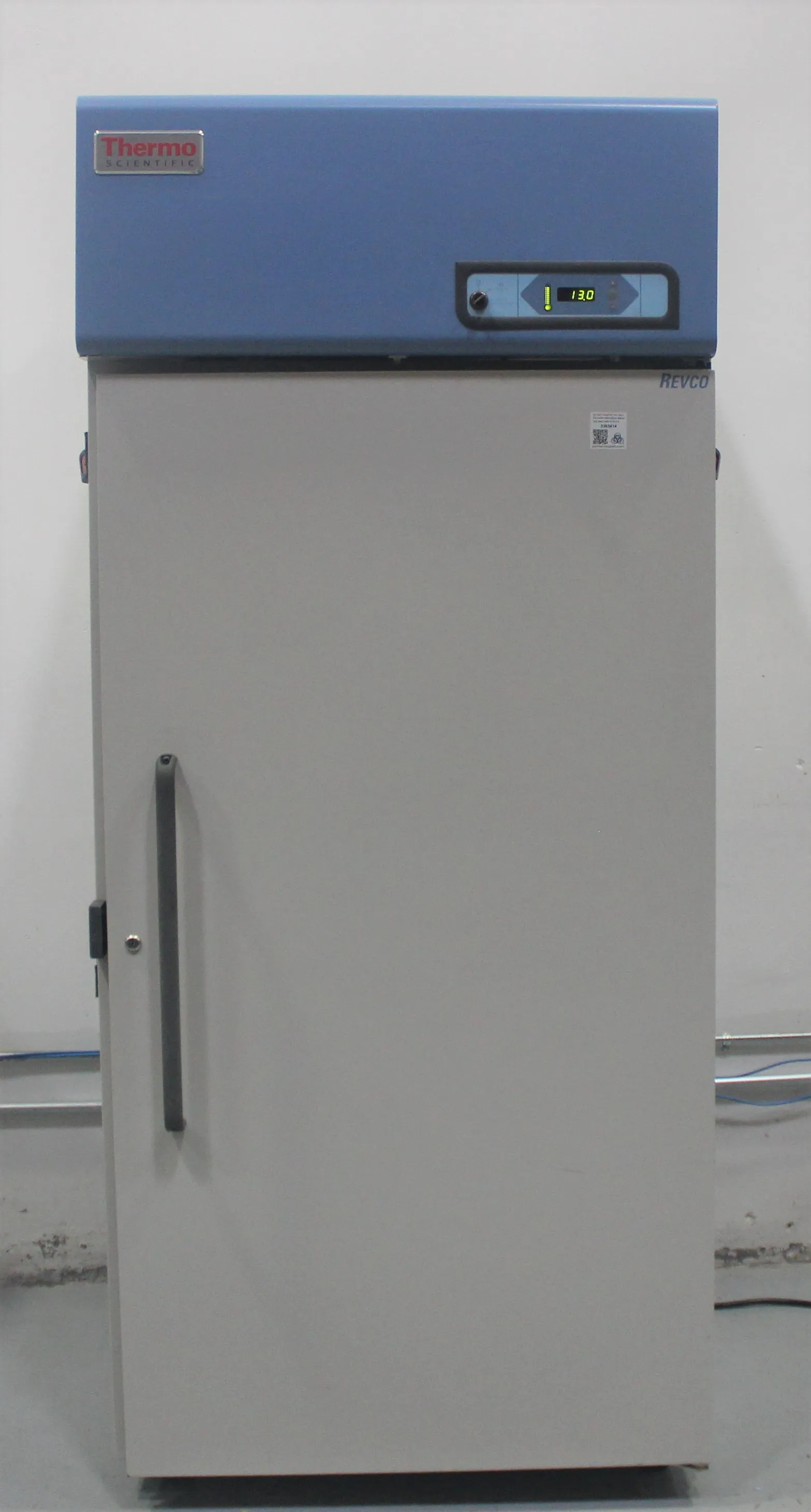 Thermo Scientific UGL302A -20C High-Performance Lab Freezer 826L 115V 16A