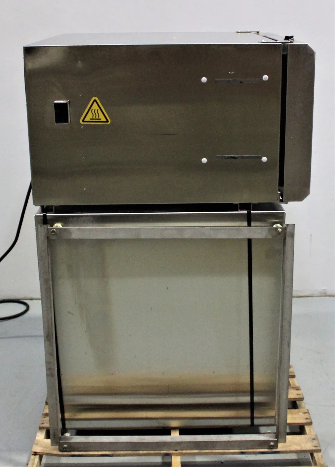 Used Despatch LCC1-16NV-3 Laboratory Oven