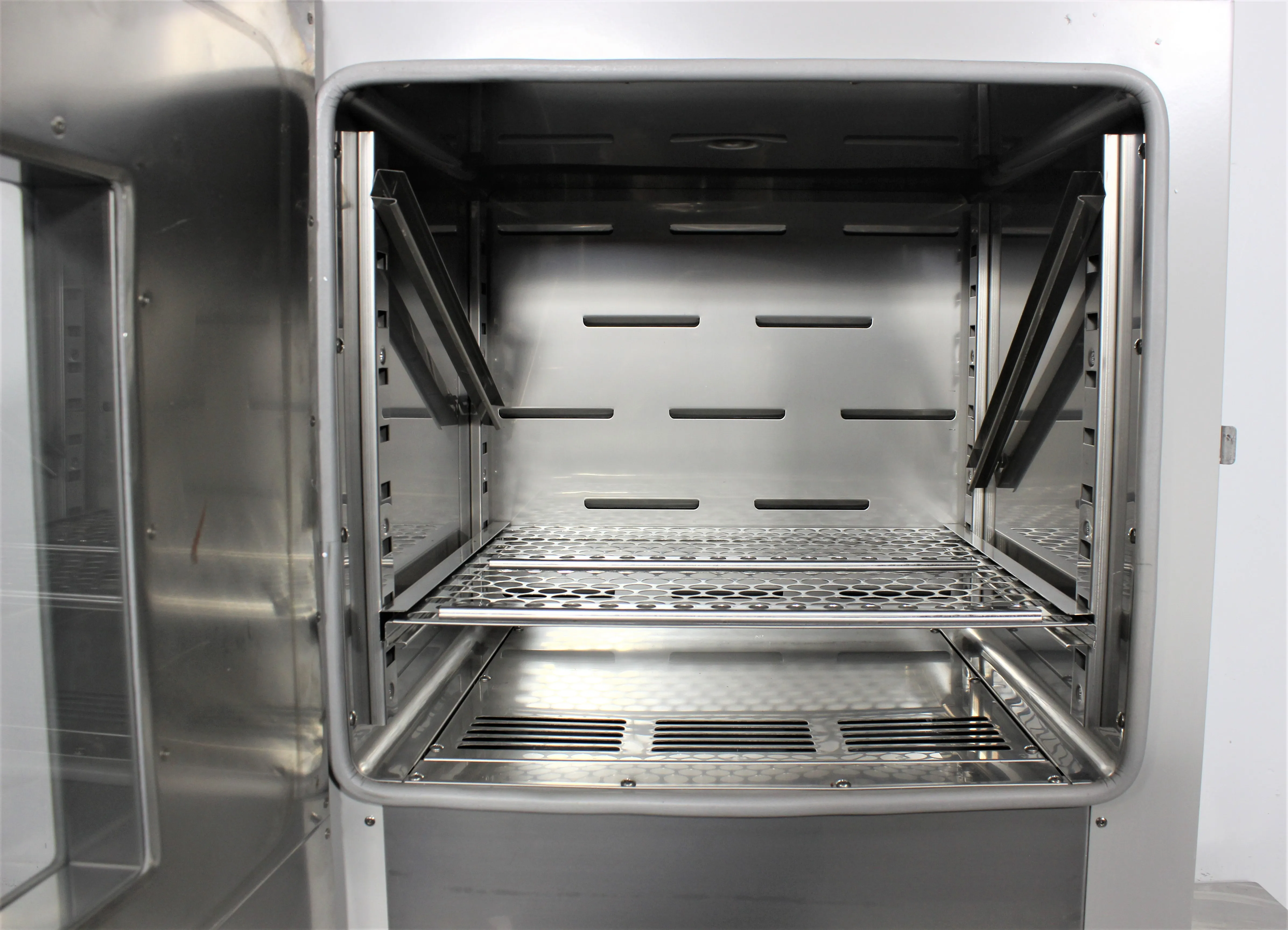 YAMATO DKN-400 Constant Temperature Oven