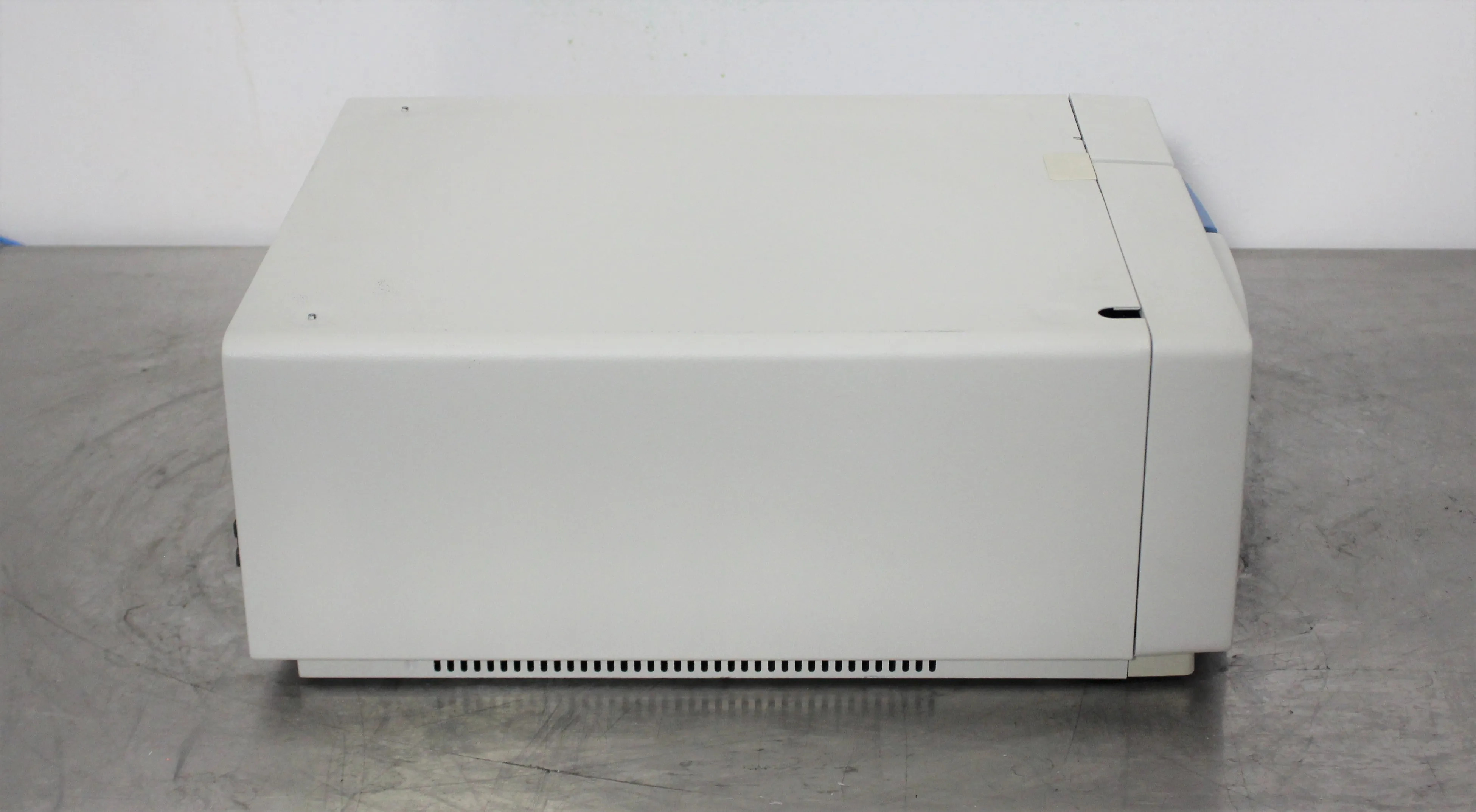 Thermo Scientific Accela RI Detector HPLC/FPLC/GC/CE Unit Class 3 - Service Used 230V 50Hz/60Hz Refractive Index Detector 970044