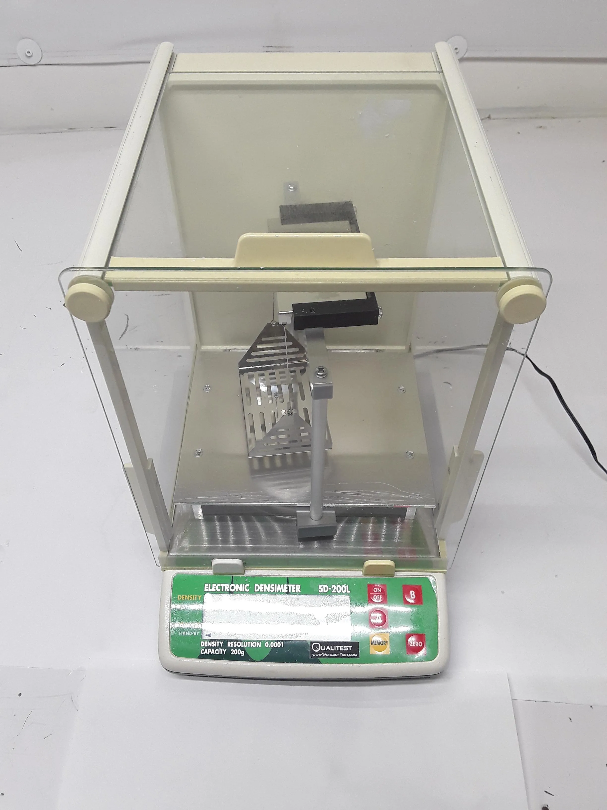 QualiTest SD-200L Analytical Balance Class 1 Used