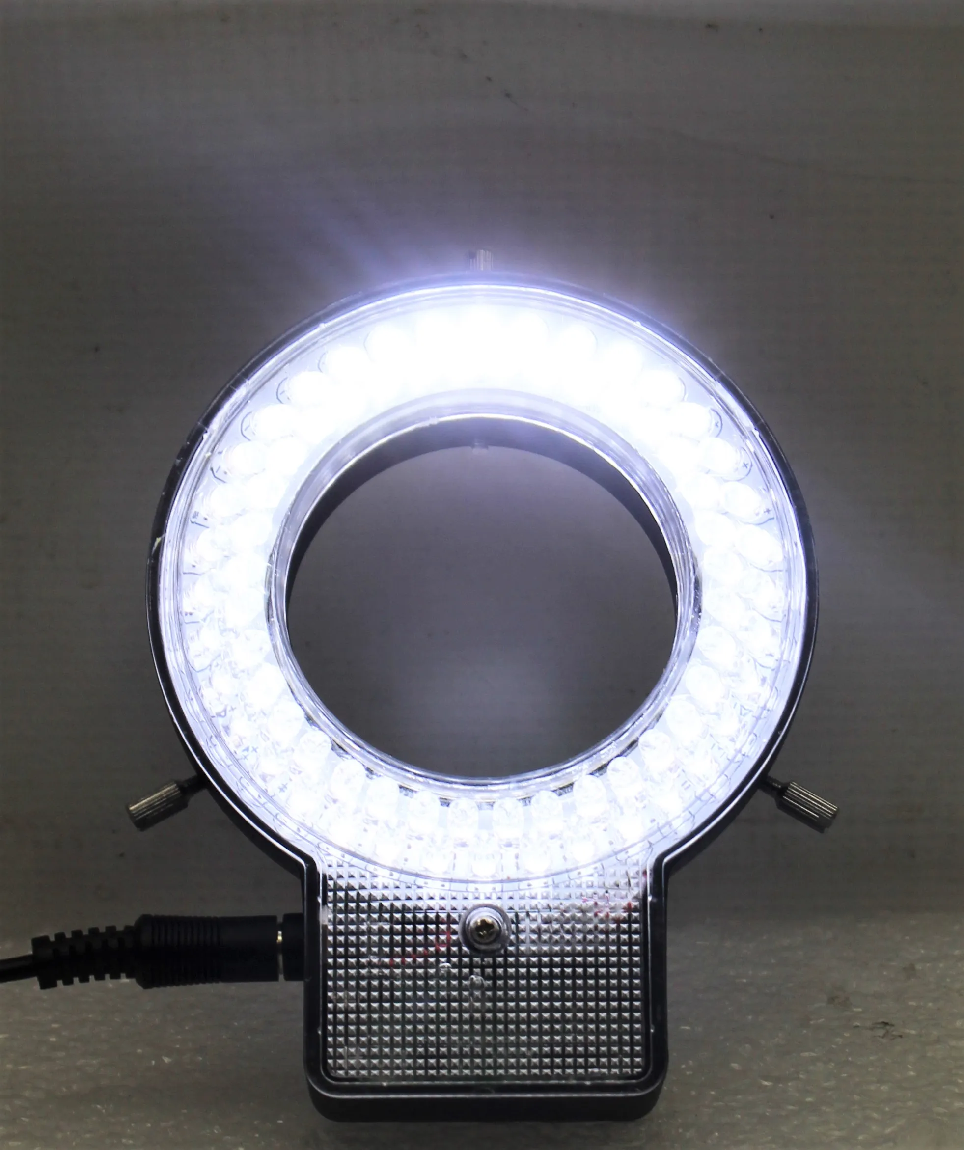 Unitron LED Quadrant Ring Light