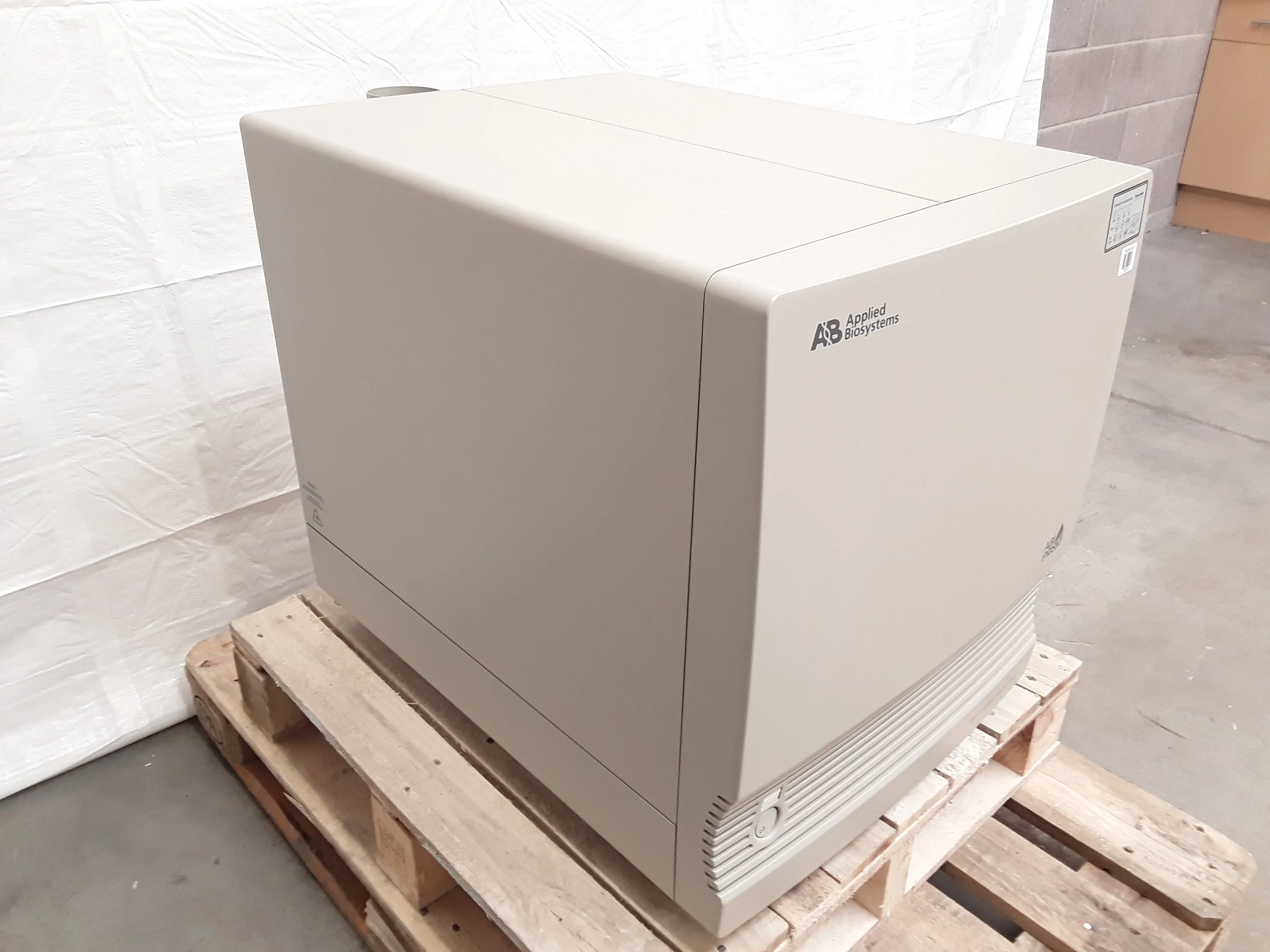 Applied Biosystems ABI Prism 7900HT Sequence Detection System PCR ( FOR PARTS)