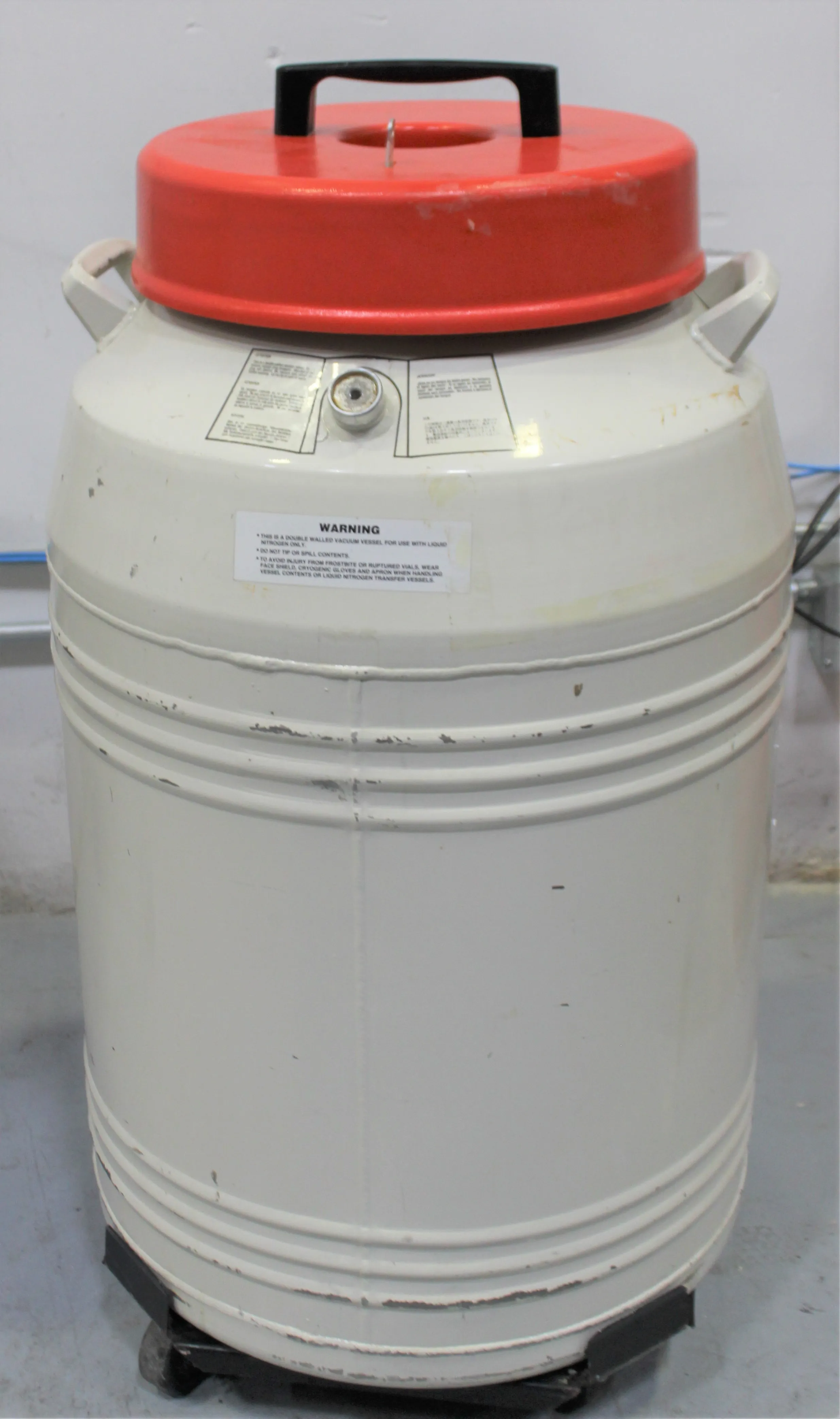 Thermolyne Locator 4 Cryostorage Tank