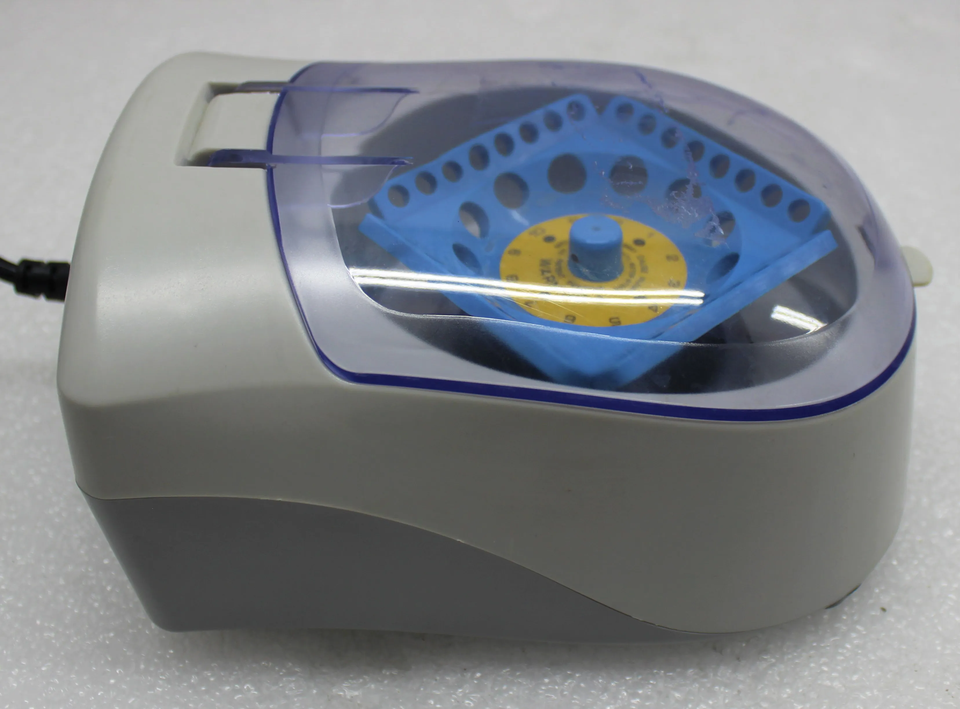 Benchmark Scientific MyFuge C1012 Microcentrifuge