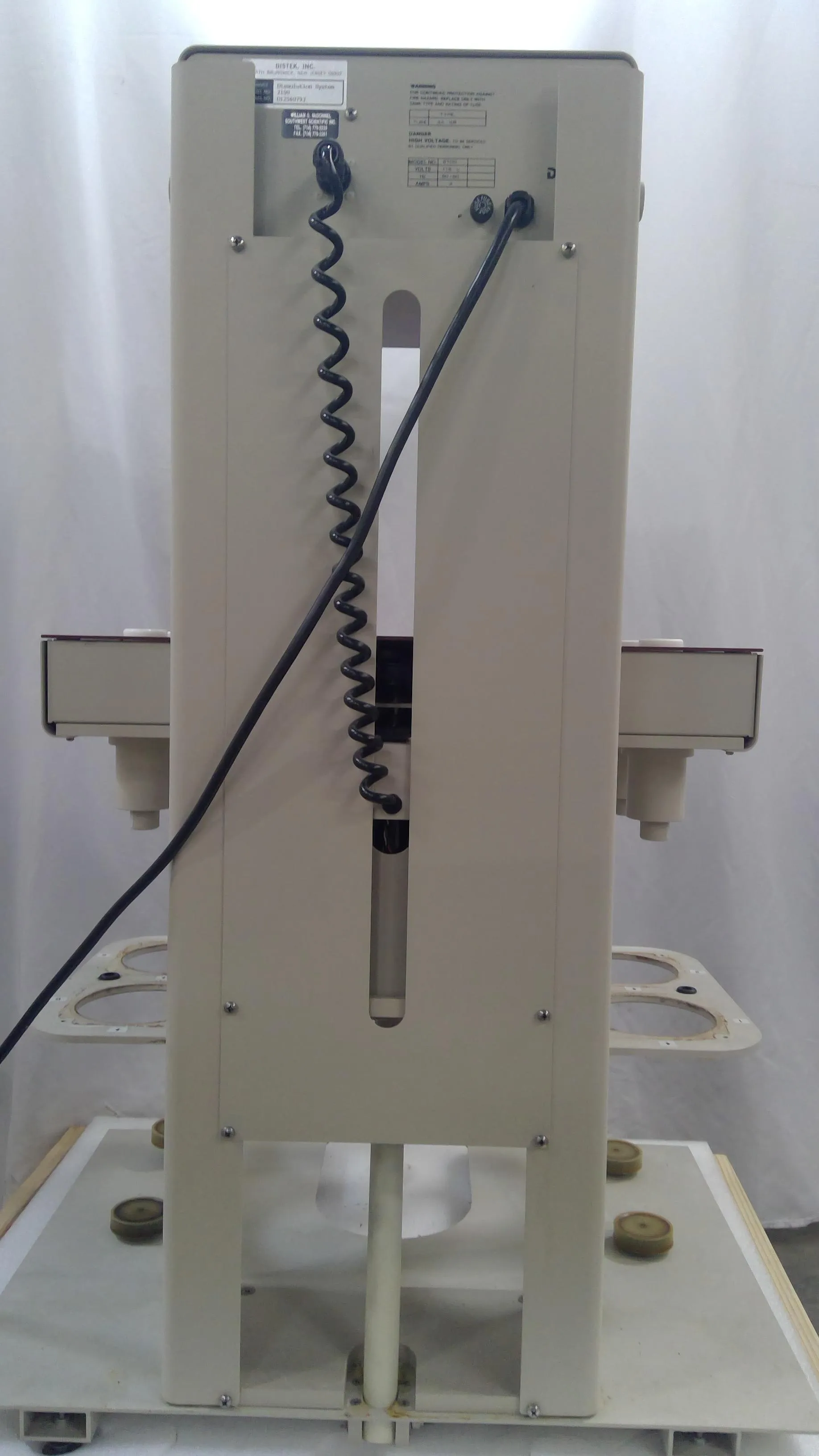 Distek Model 2100A Dissolution Test System