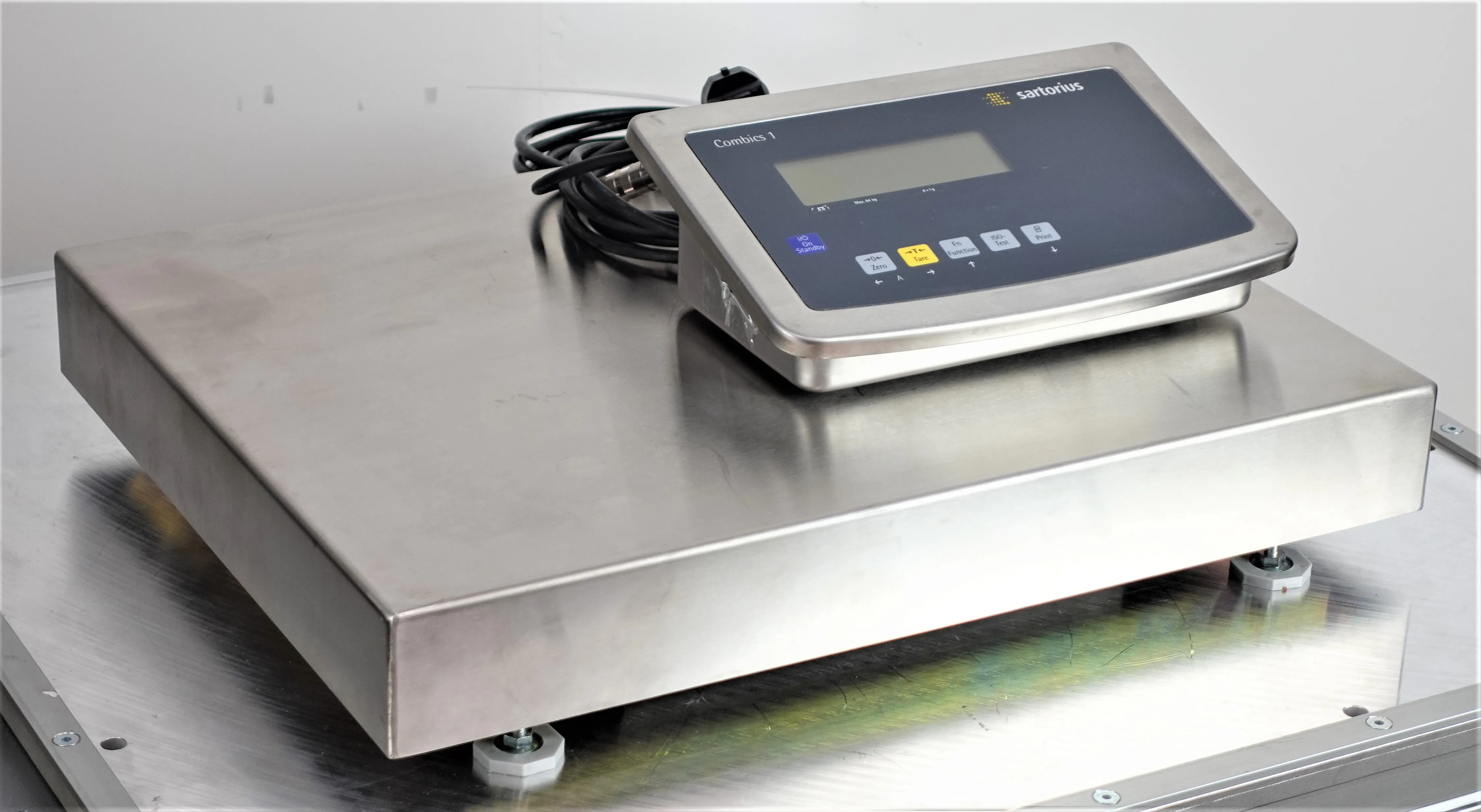 Sartorius Combics 1 CAH1G-64FE-S Bench Scale