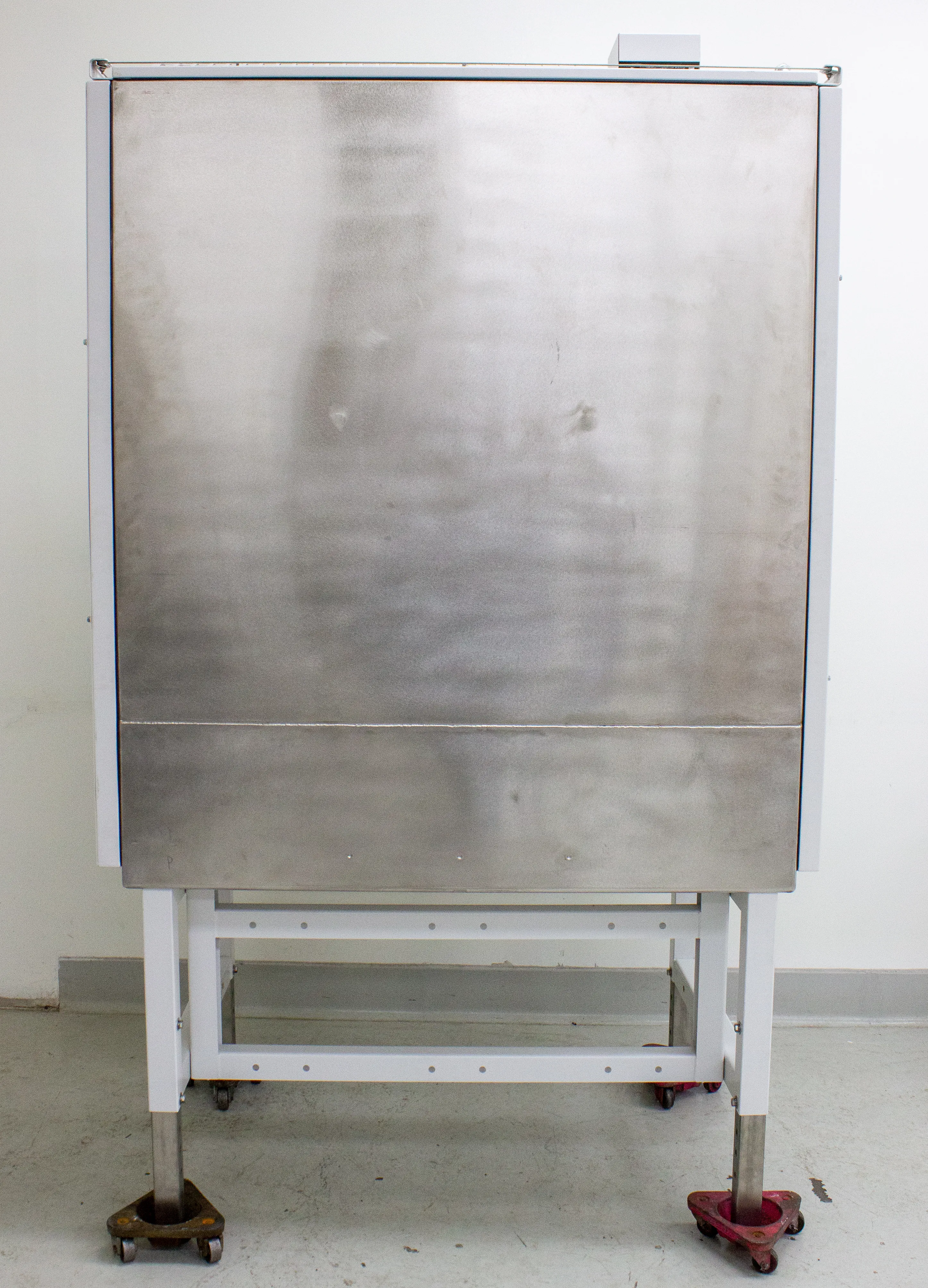 BD FACSMelody Cell Sorter System w/ Baker SterilGard Bio Safety Cabinet BD400XD