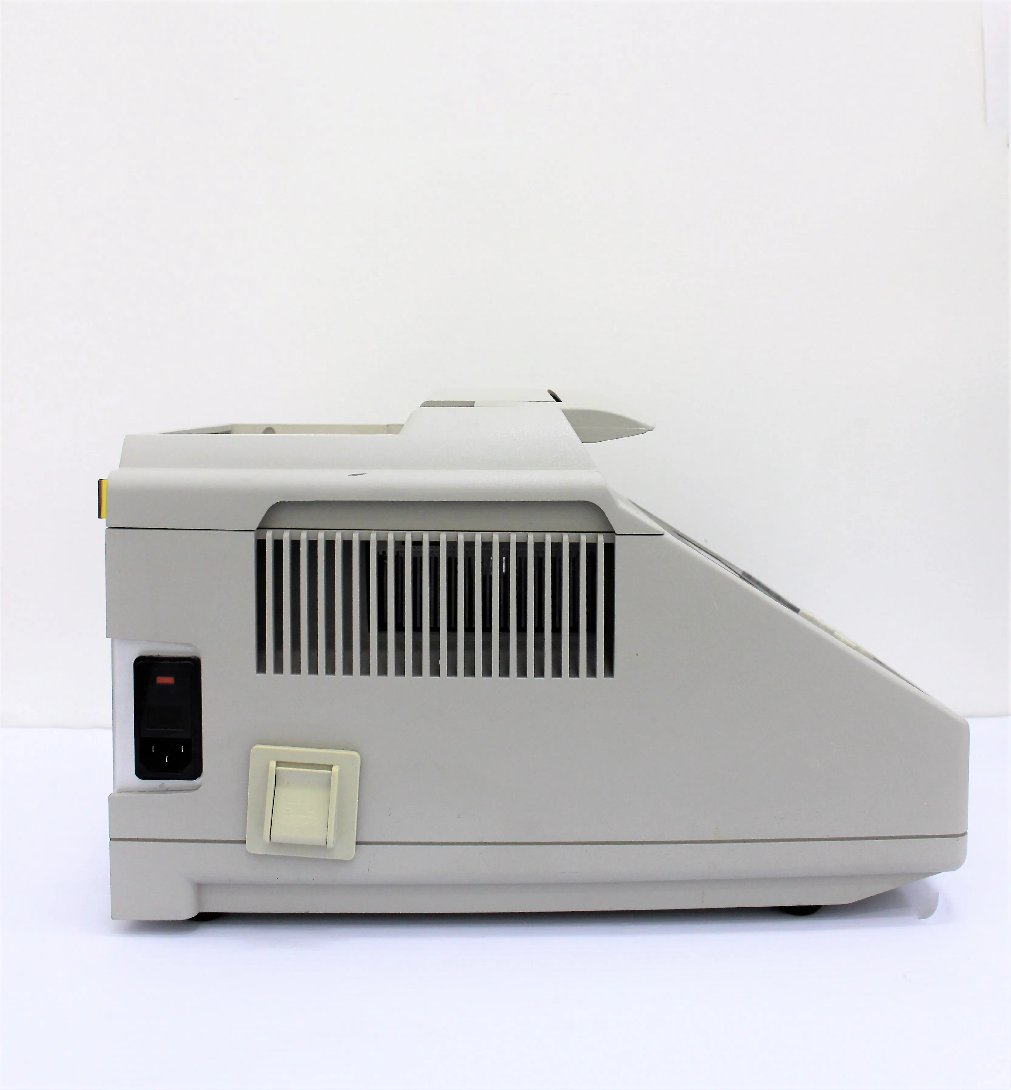 Applied Biosystems GeneAmp 9700 PCR System Thermal Cycler