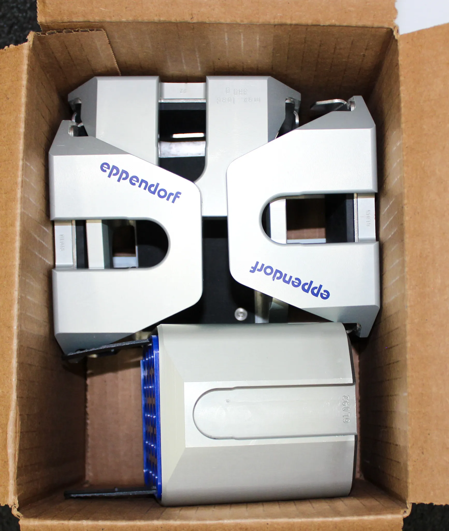 Eppendorf 5810 Series Flex Swinging Bucket Rotor A-4-81 MTP Microplate Bundle