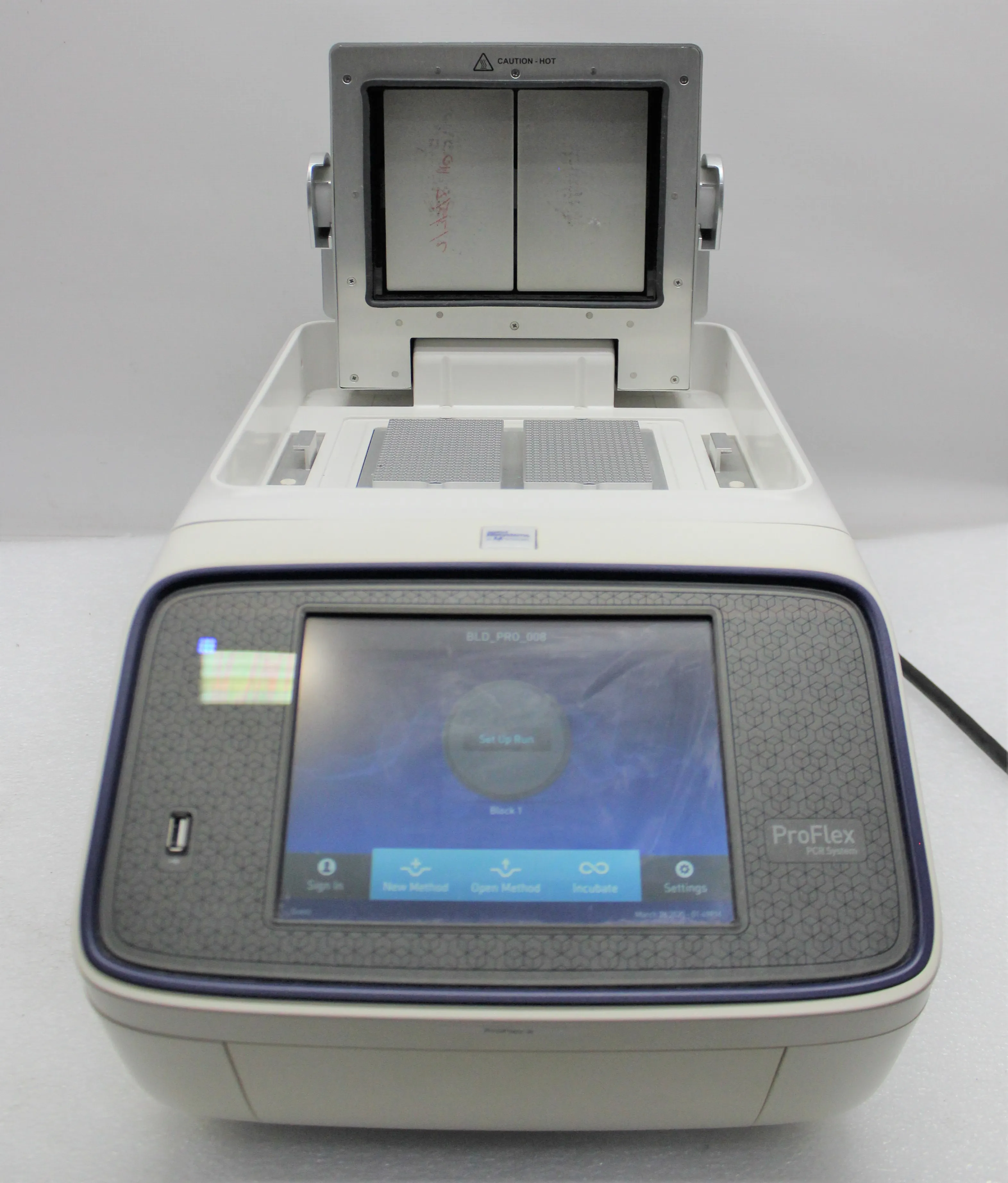 Applied Biosystems ProFlex PCR System 2 x 384-well PCR System with USB and On-board Memory