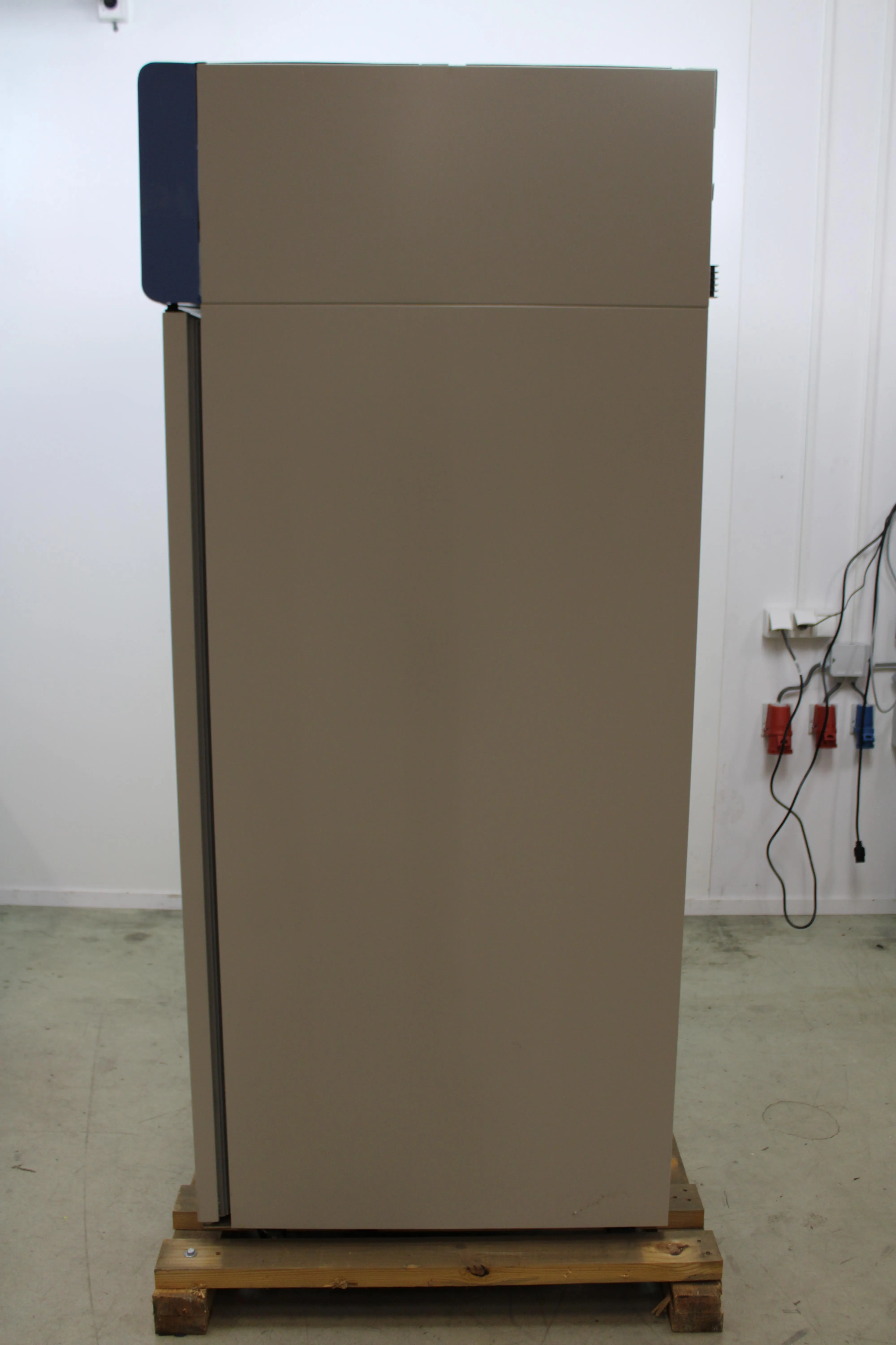 Thermo Fisher Scientific Double Door Refrigerator FRGL5004D