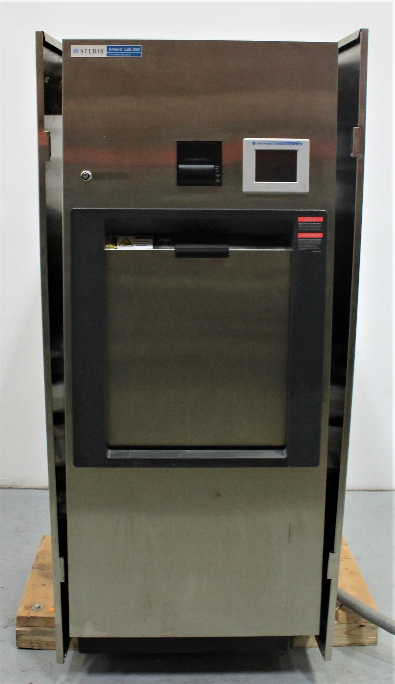 Steris LV 250 Autoclave / Sterilizer