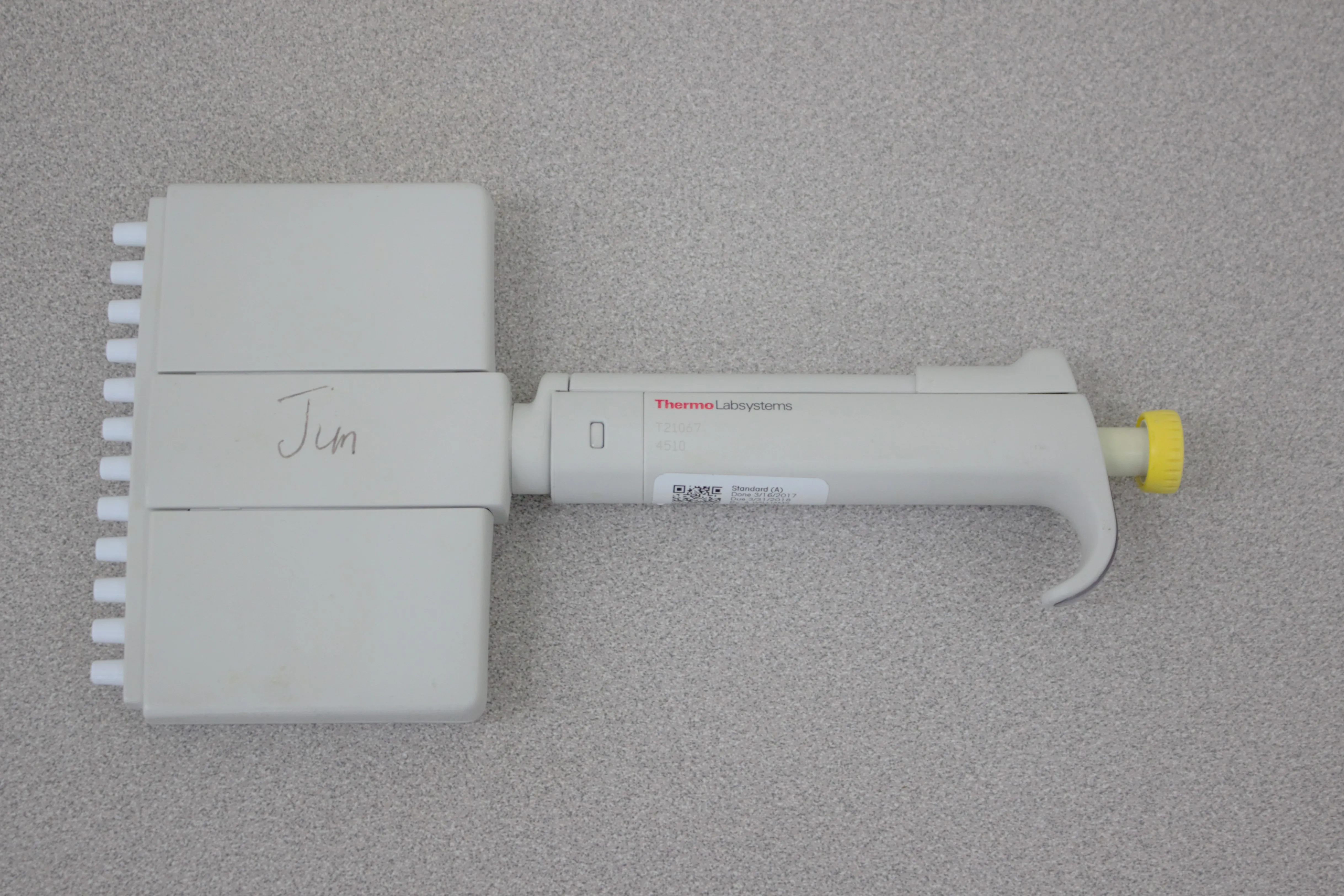 Thermo Labsystems Finnpipette 12 Channel Manual Multichannel Pipette 50-300 uL, Model 4510