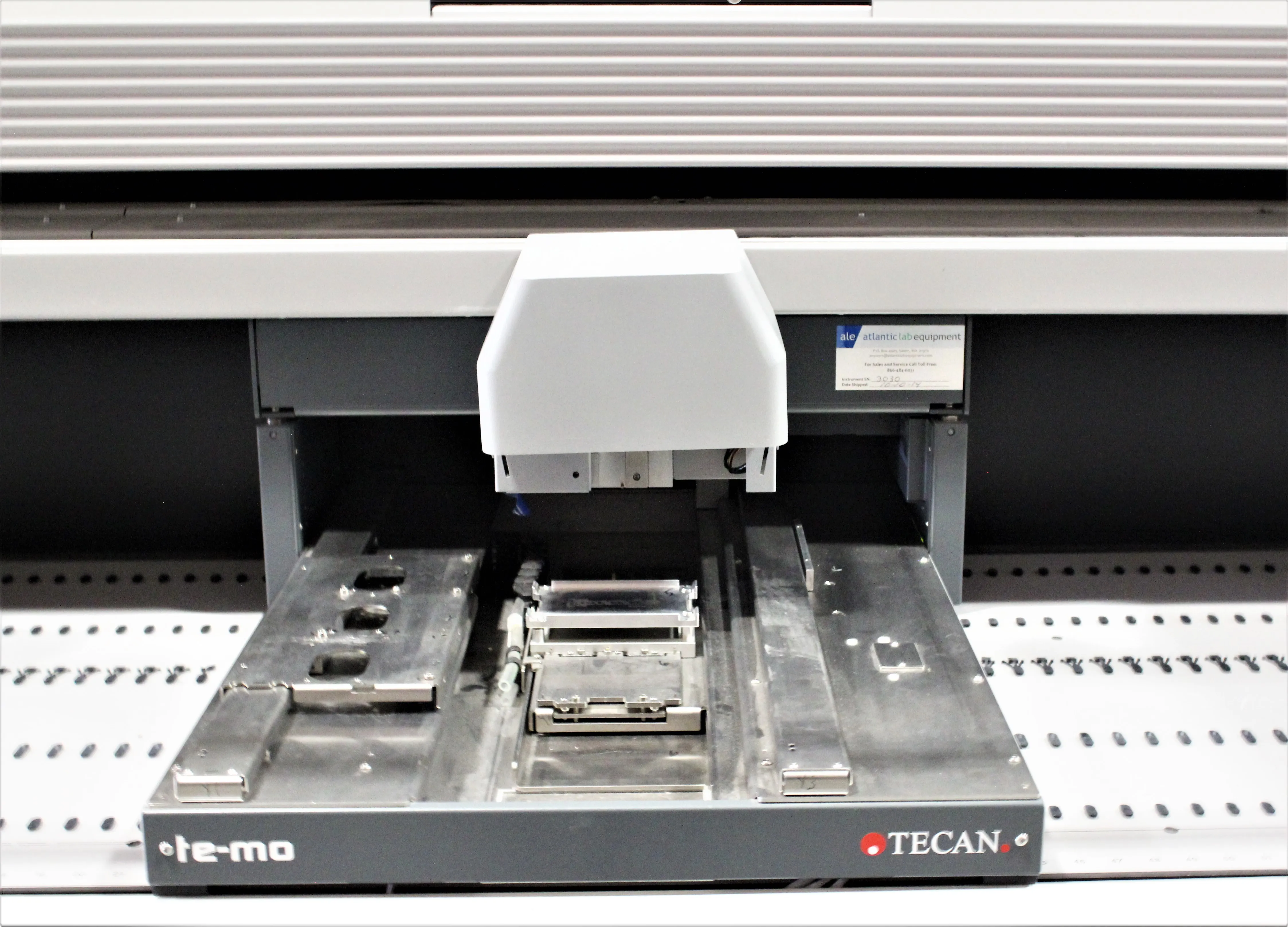 TECAN Genesis RWS LOG-200/8 Automated Liquid Handler Workstation - Used Laboratory Equipment