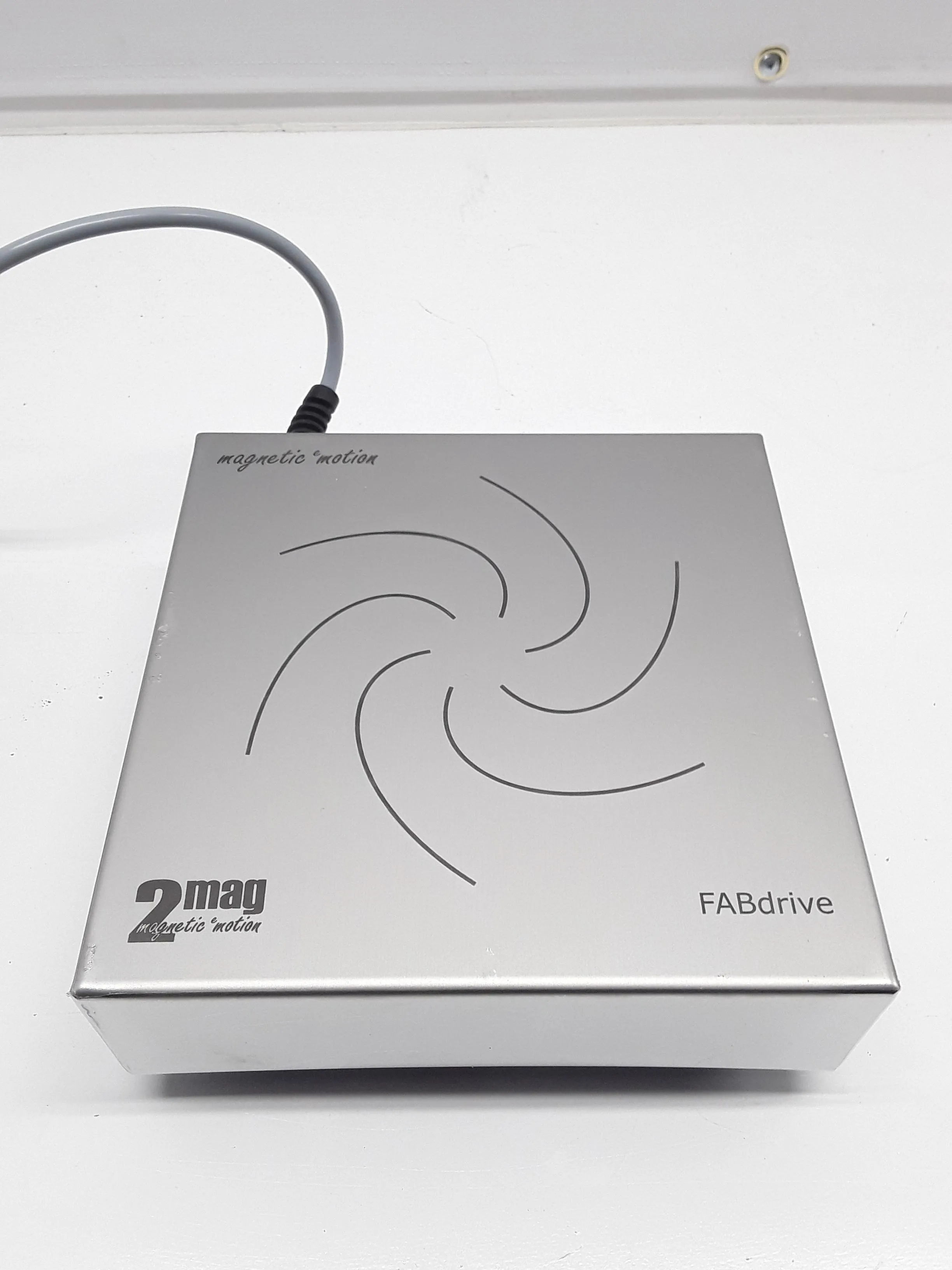 2Mag Magnetic Emotion MAXcontrol & FABdrive Stir Plate