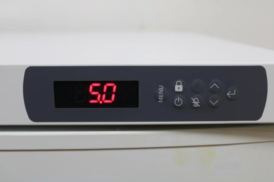 Thermo Scientific 151R-AEC-TSC +5C Refrigerator Ca As-is, CLEARANCE!