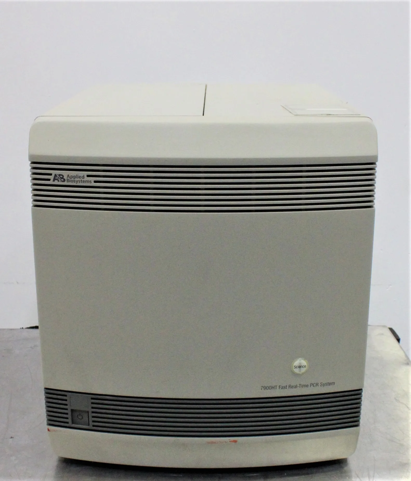 Applied Biosystems ABI prism 7900HT PCR Thermal Cycler Molecular Biology