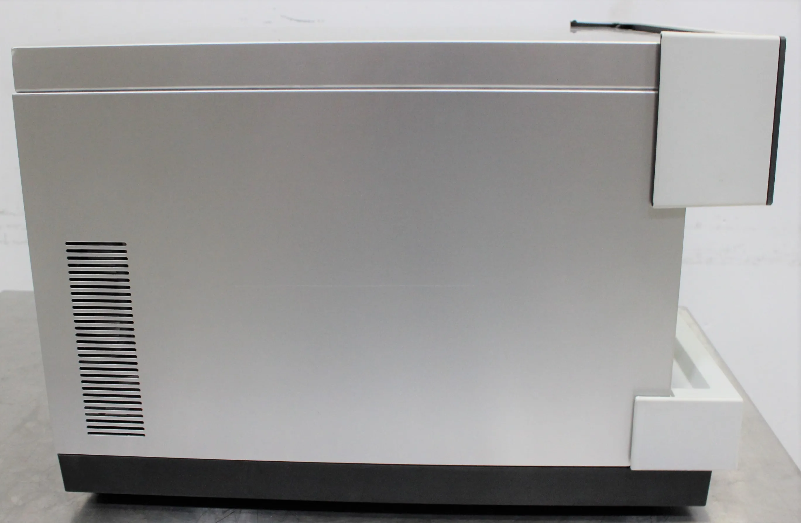 Thermo Scientific Dionex UltiMate3000 Rapid Separation Well Plate Autosampler WPS-3000TRS