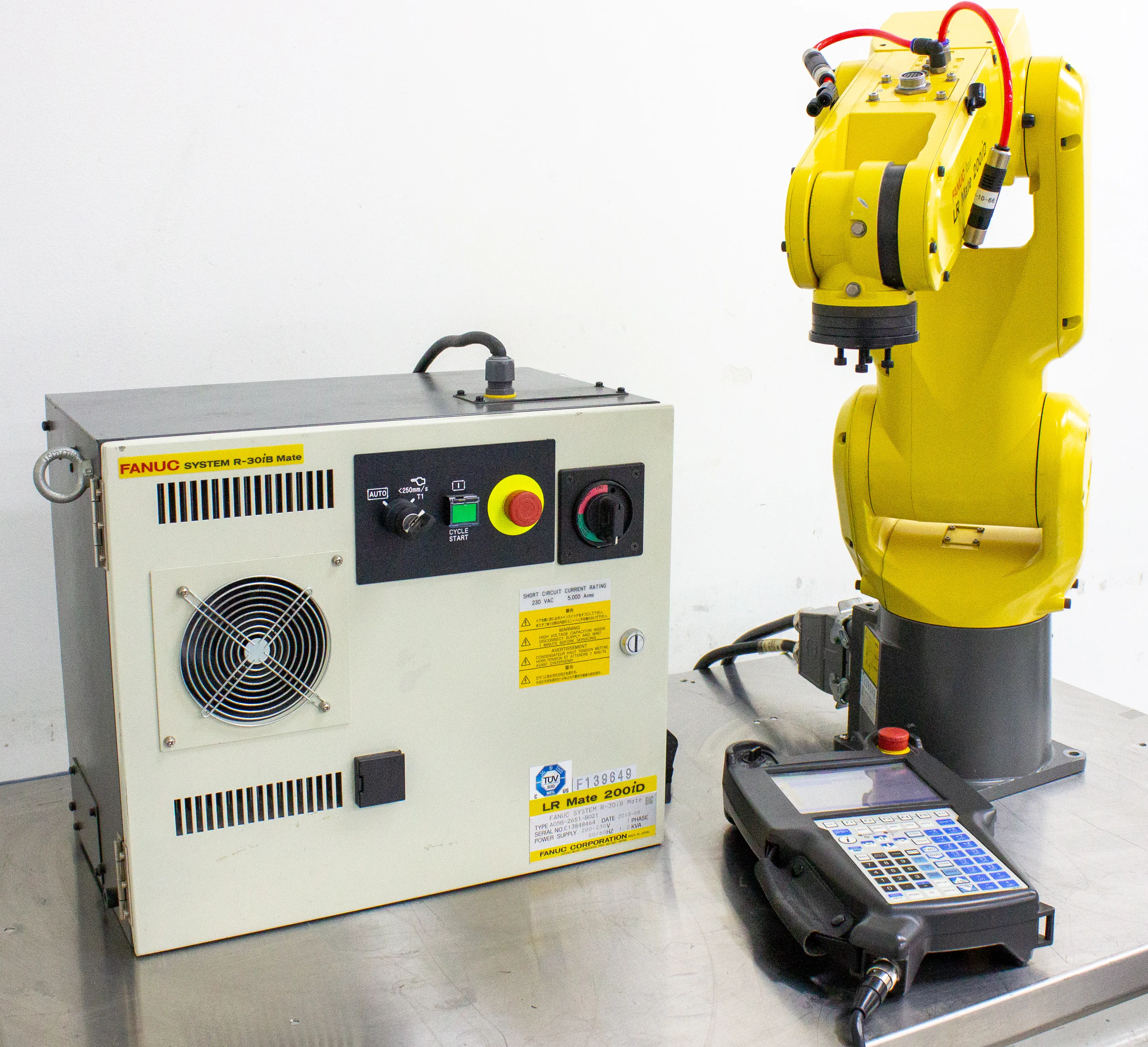 Used Fanuc Robot Arm LR Mate 200iD & R-30iB Mate Controller