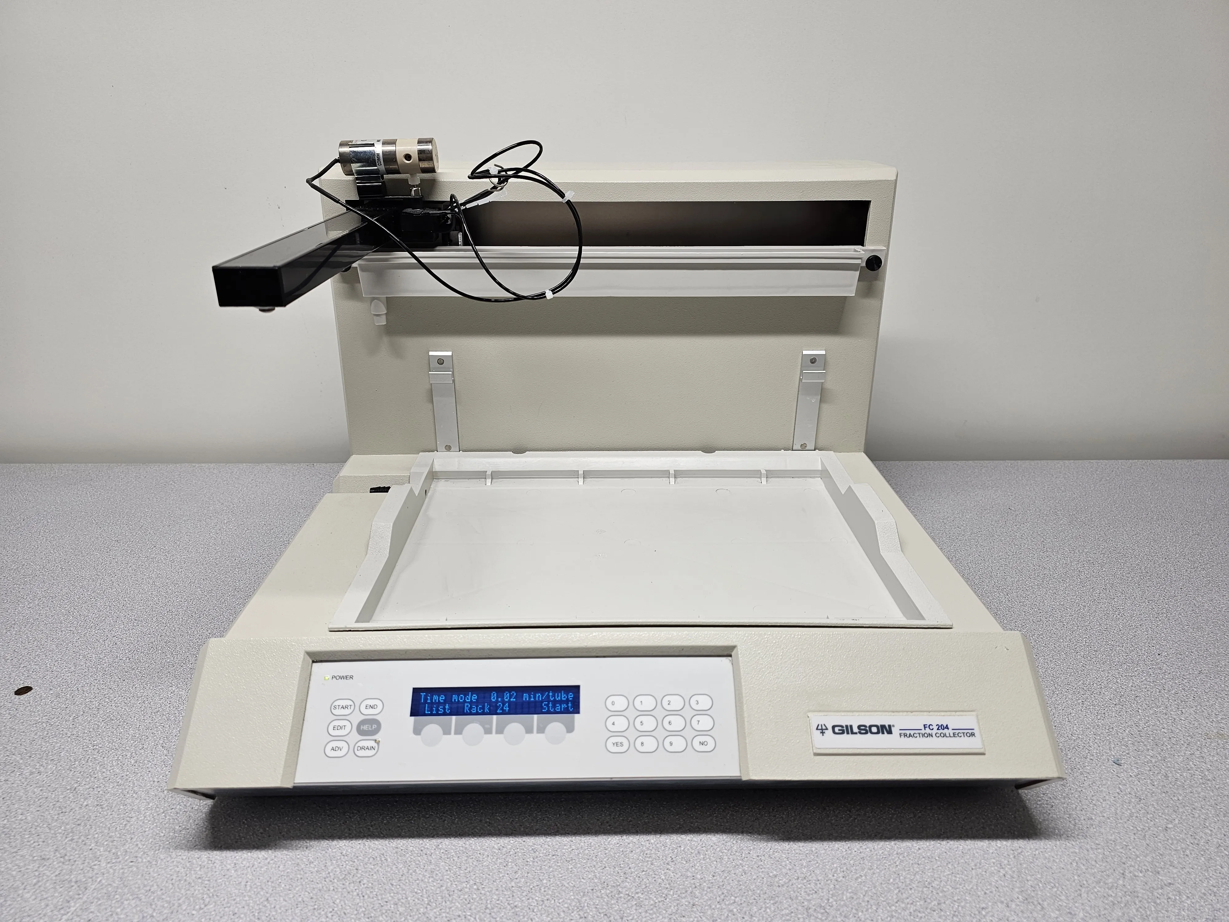 Gilson Fc 204 Fraction Collector - HPLC/FPLC/GC/CE - Fraction Collector