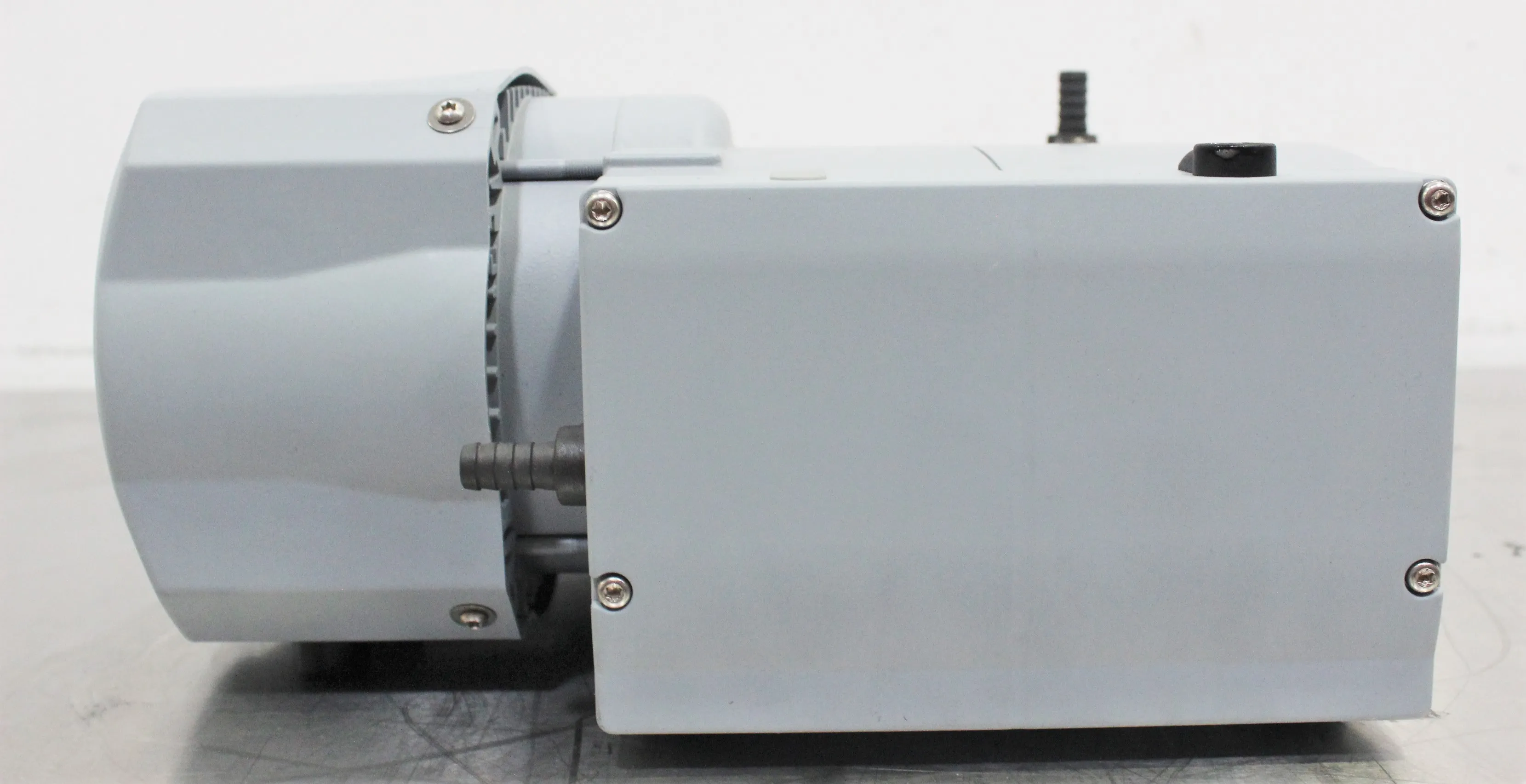 Vacuubrand MD 4C NT Three-Stage Chemistry-Design Diaphragm Vacuum Pump 230V 50Hz/60Hz