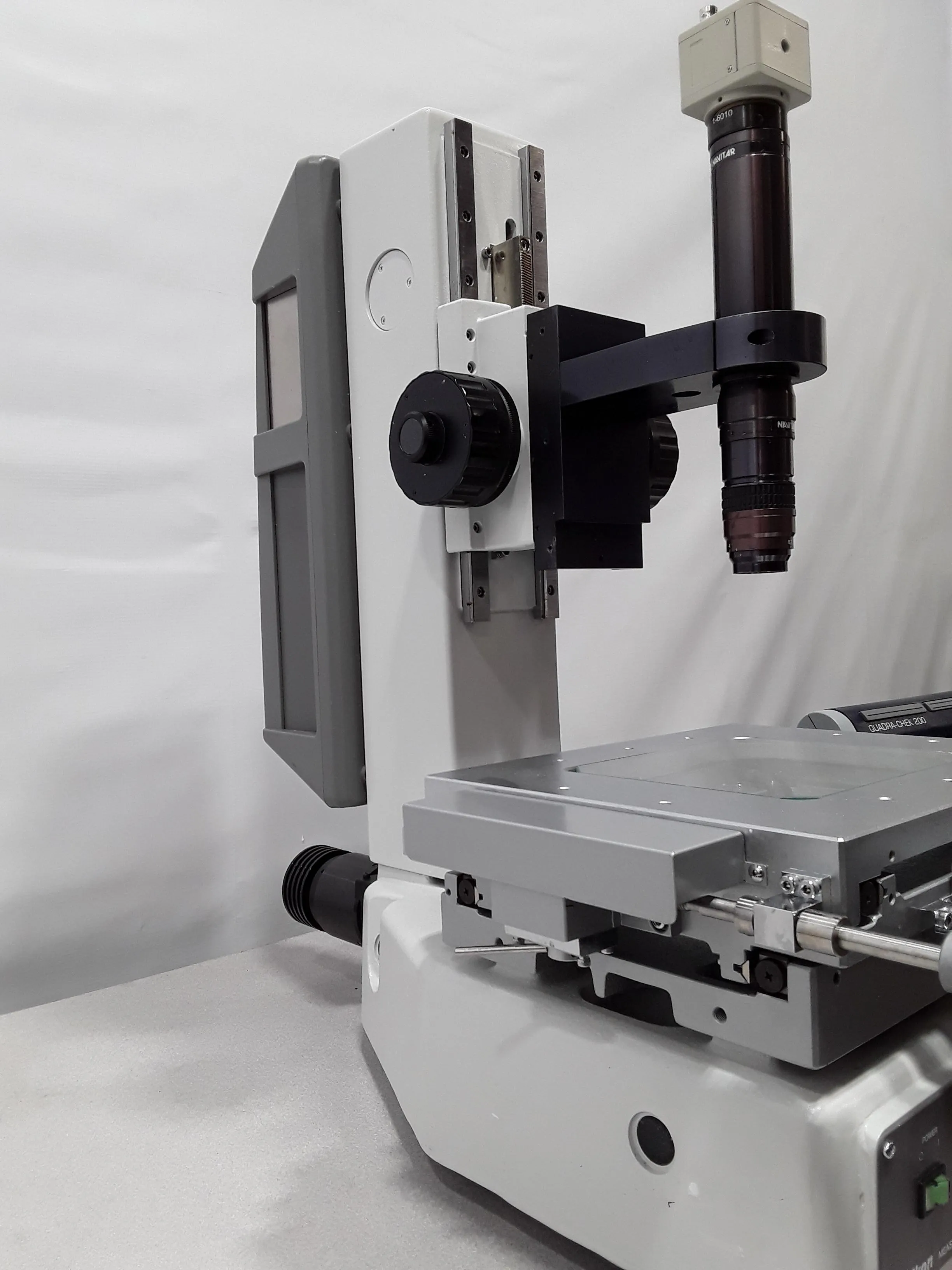 Nikon Measuring Microscope MM-400/S with Quadra-Chek 200