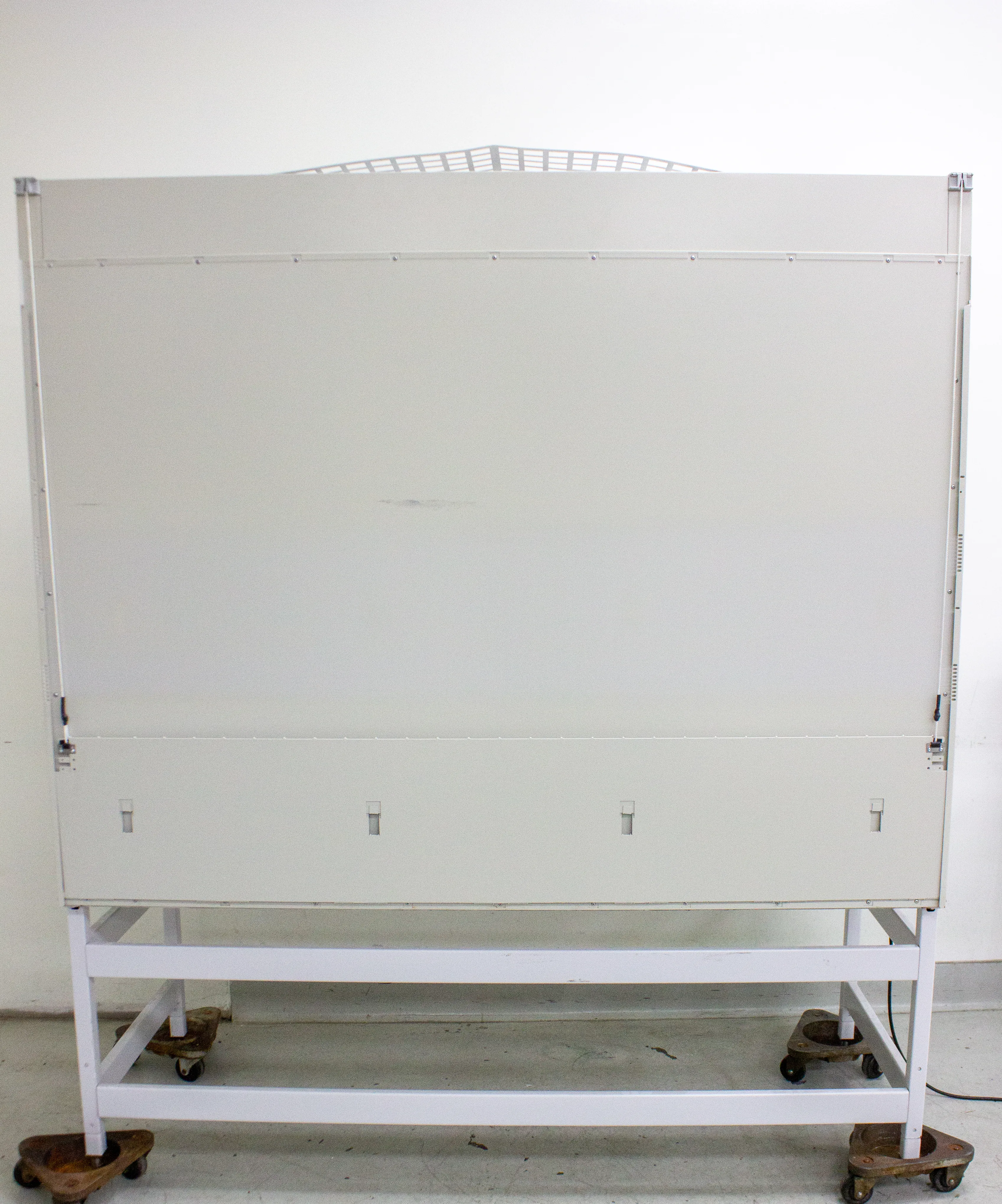 Thermo 1300 Series Class II, Type A2 Biological Safety Cabinet Model 1377