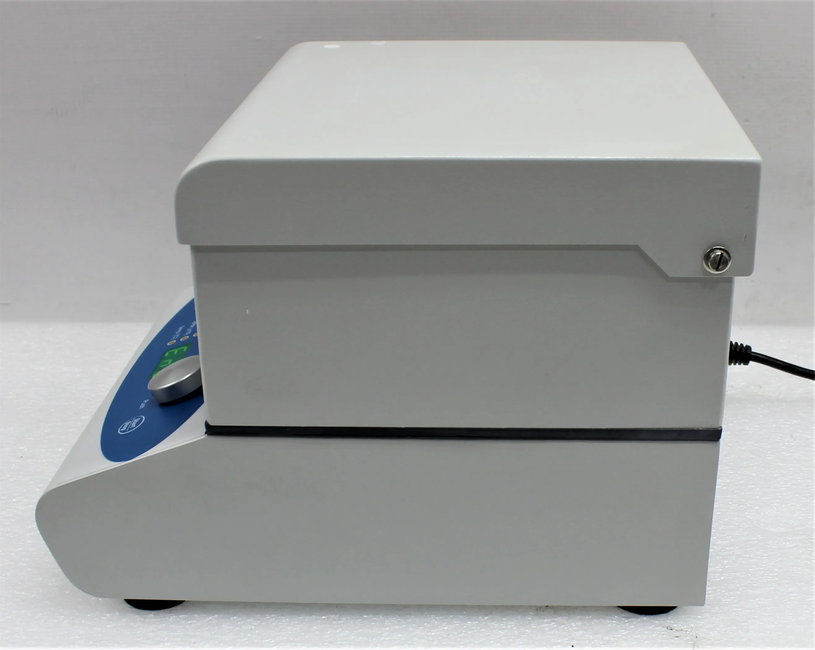 Labnet Vortemp 56 Incubator Shaker