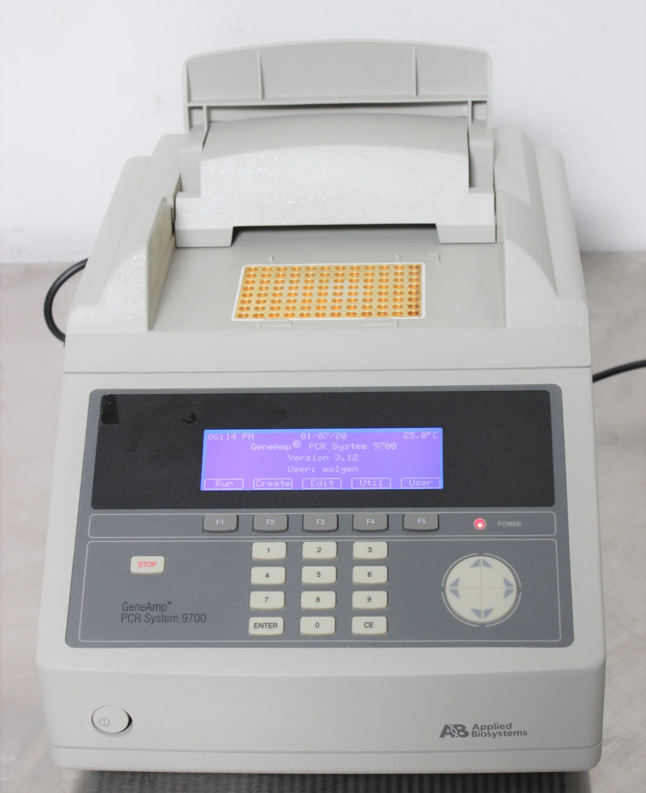 Applied Biosystems 9700 PCR Thermal Cycler N8050200R Gene Amp for Nucleic Acid Amplification