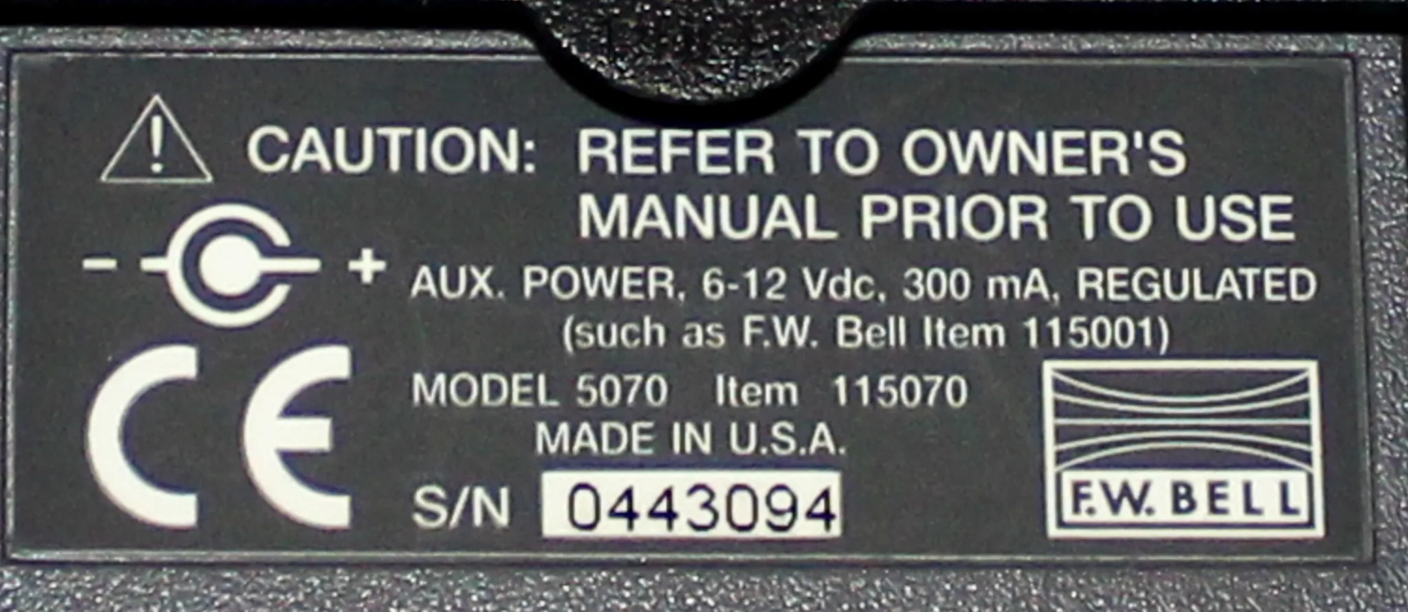 F.W. Bell Gauss Tesla Meter Model: 5070 with Two 4" Transverse Probe and Zero Gauss Chamber