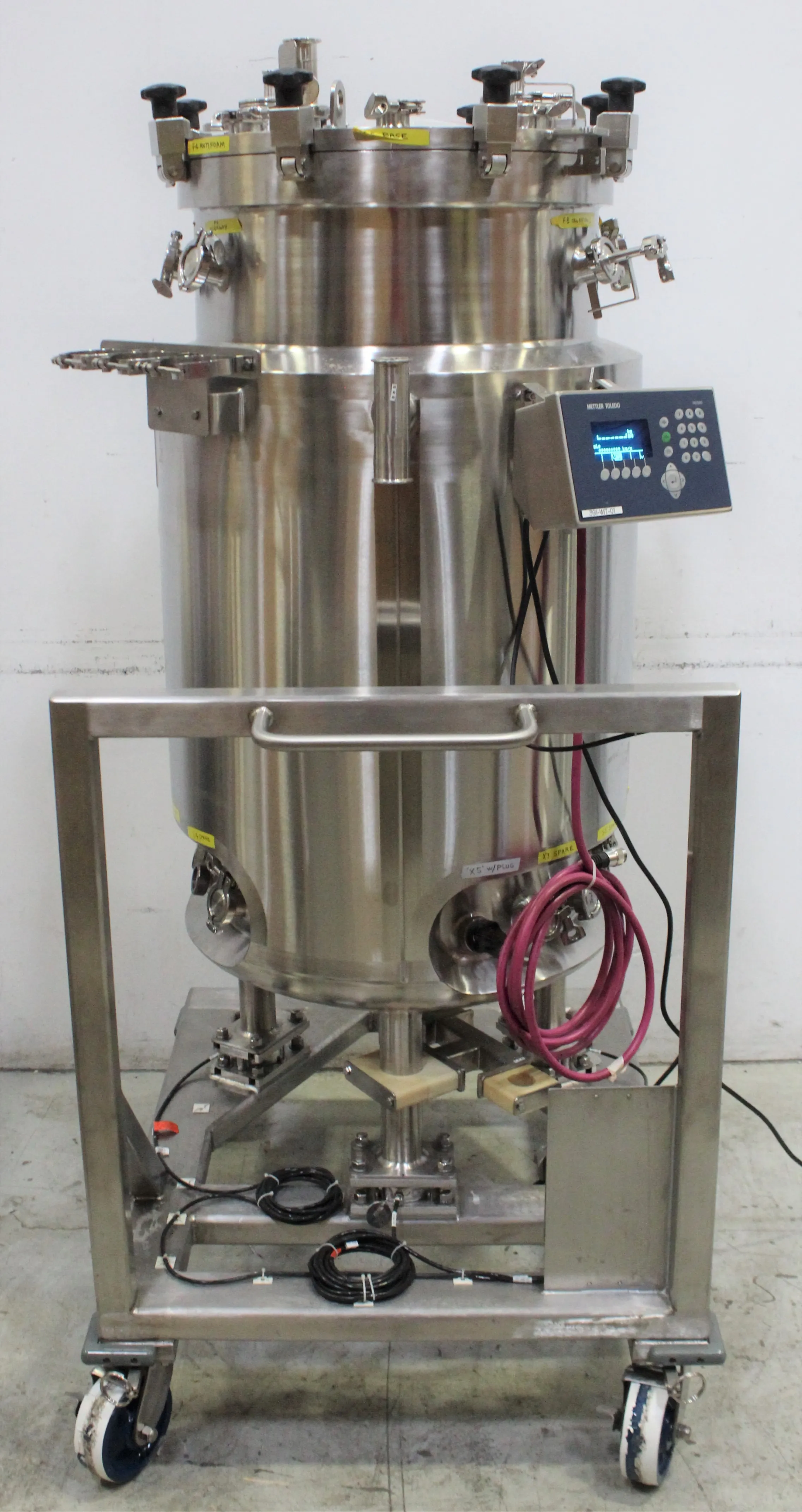 Stainless Technology 200 L Bioreactor - Used Laboratory Equipment