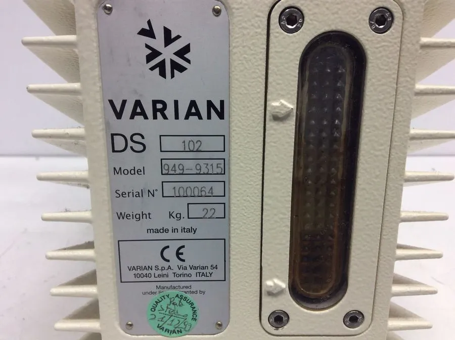 Varian DS 102 Vacuum Pump Model 949-9315 - Used Laboratory Equipment