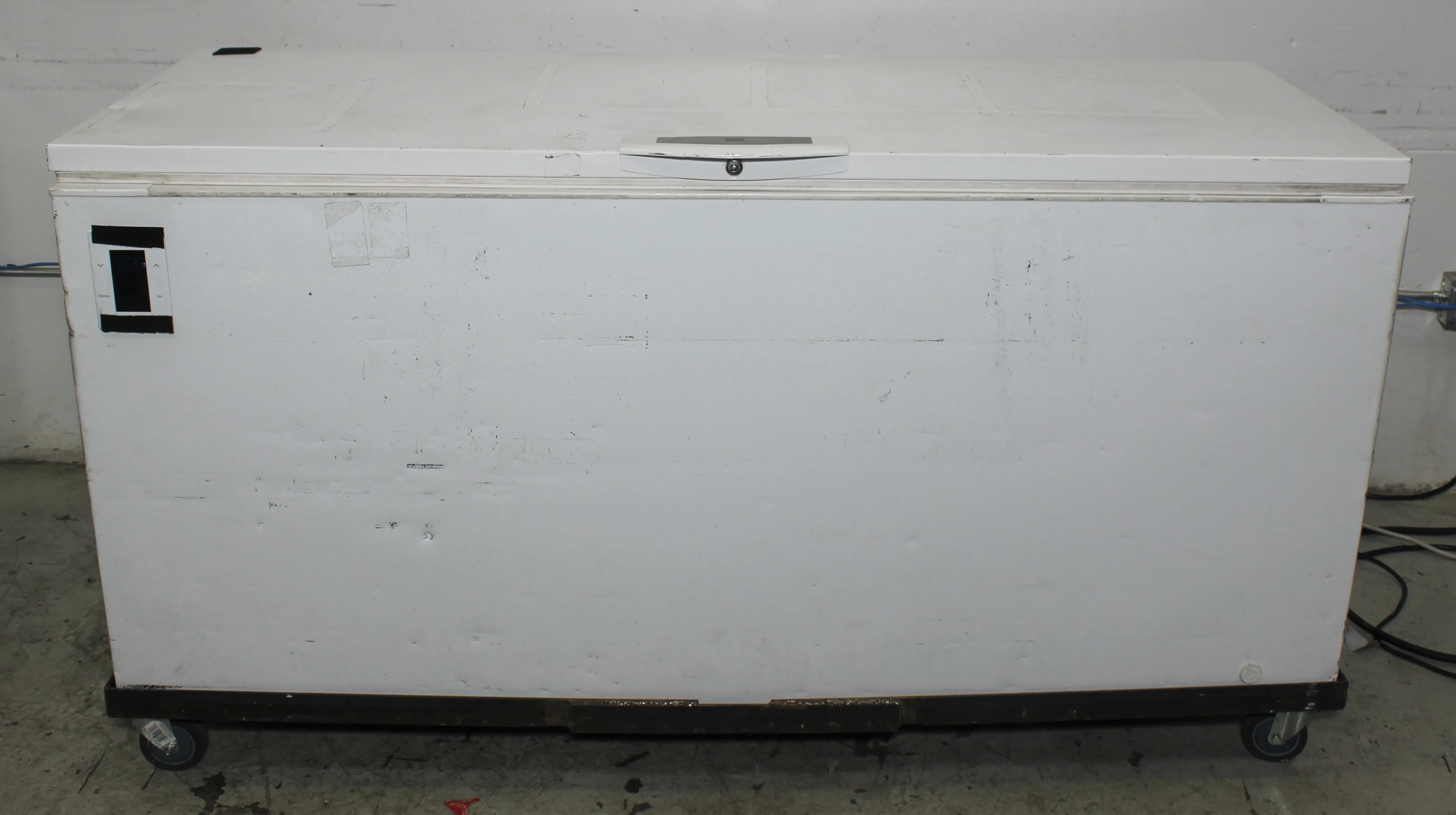 Kenmore Elite 17802 Chest Freezer 253.17202413 Used 14-18.9 cu.ft. Unit