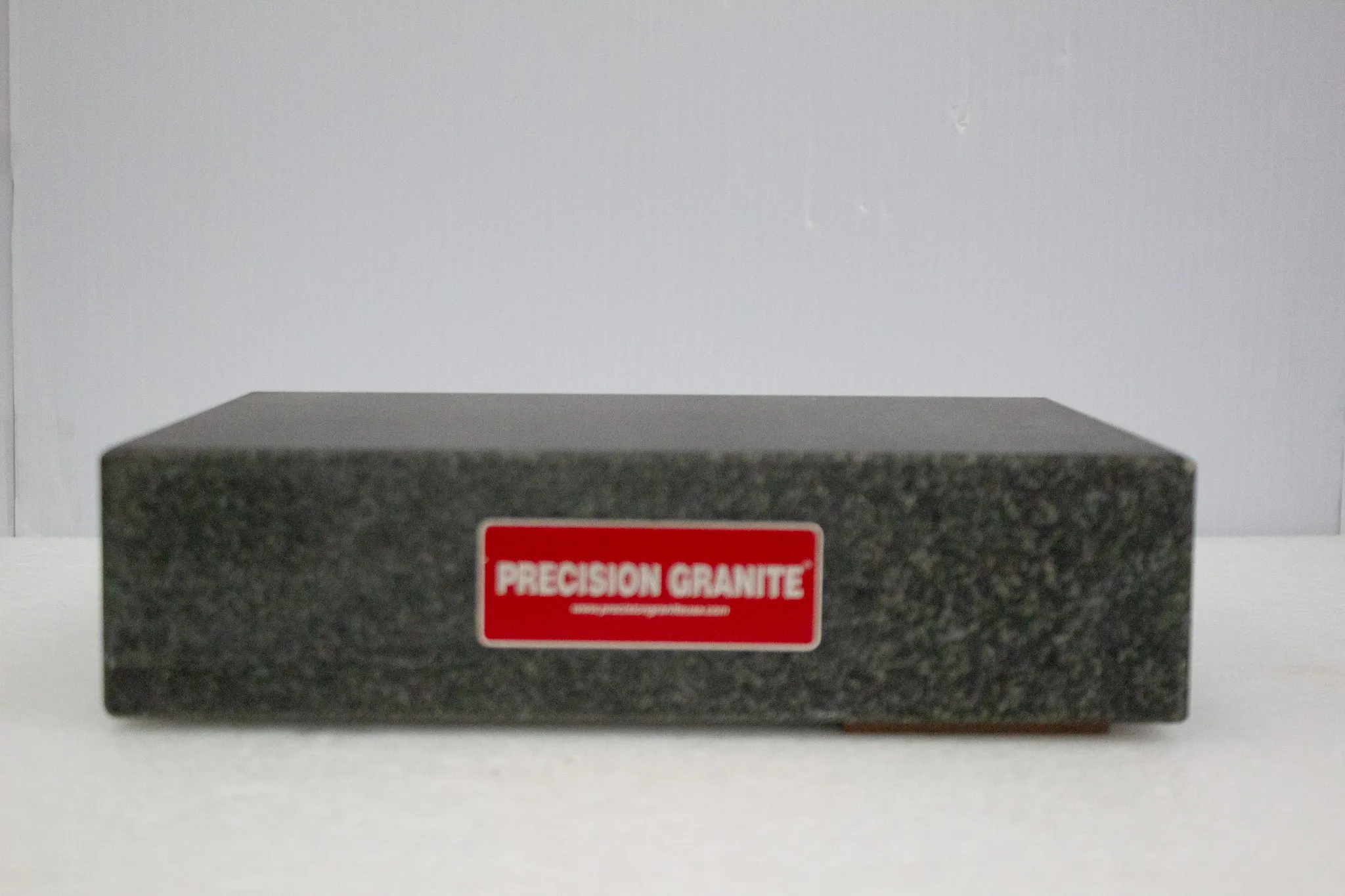 Used Precision Granite A Surface Plate 9x12x3 inches - REUZEit