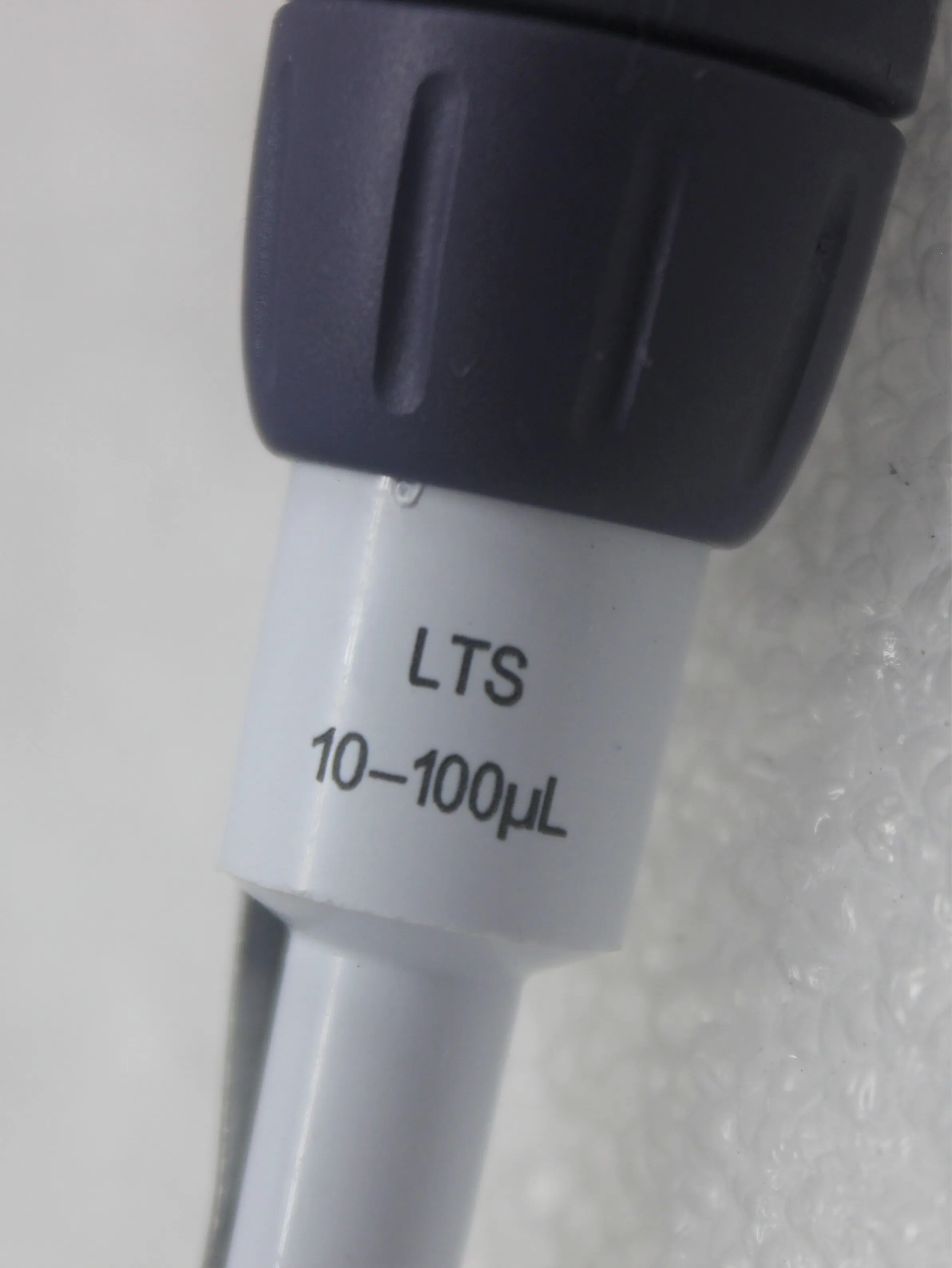 Rainin Pipet-Lite Magnetic-Assist Pipette L-100 Lab Equipment